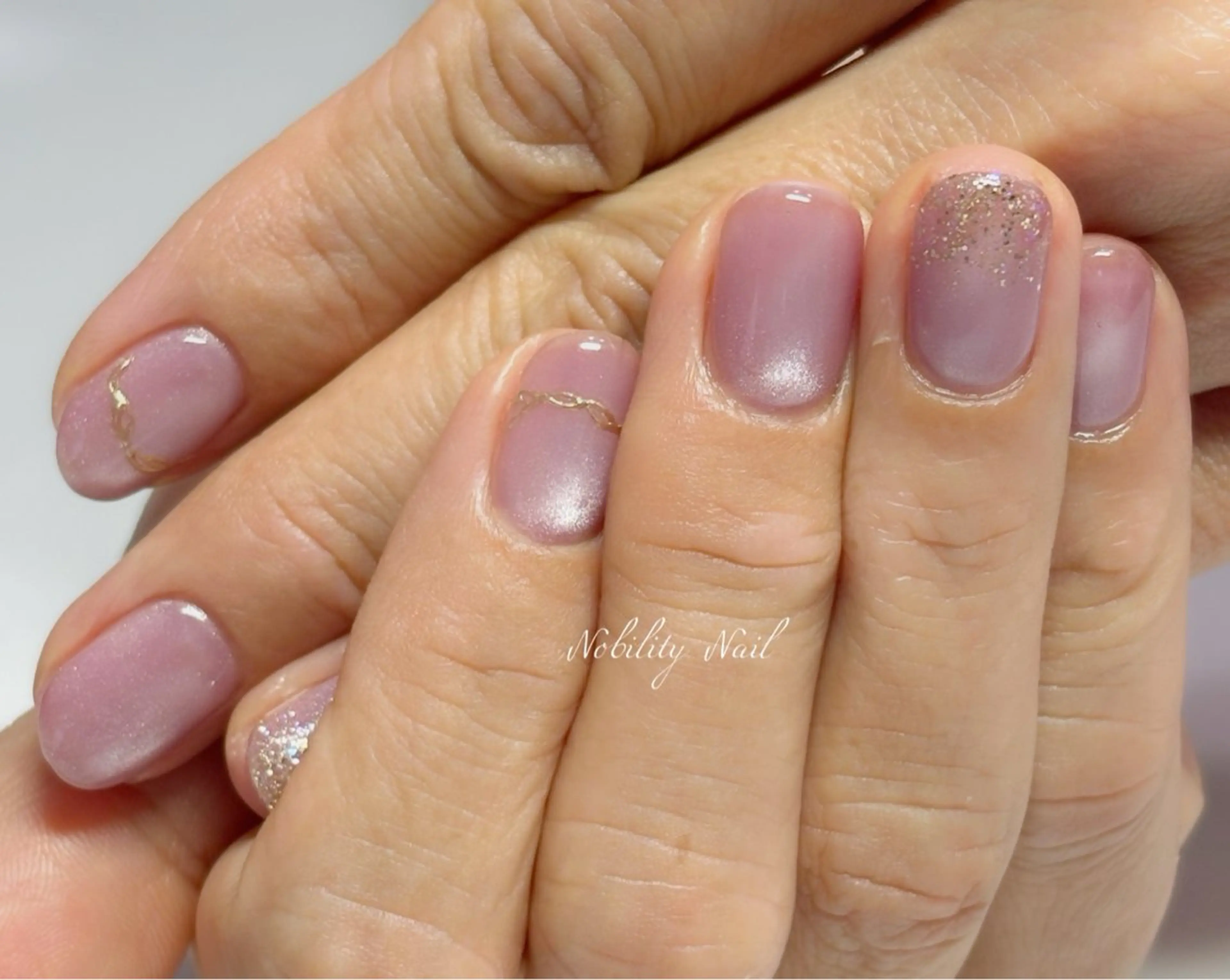 ネイル アートネイル ジェルネイル ラメ(グリッター) マグネットネイル ミラーネイル ネイルサロンNobilityNail所属・風口 麻由子のネイルデザイン