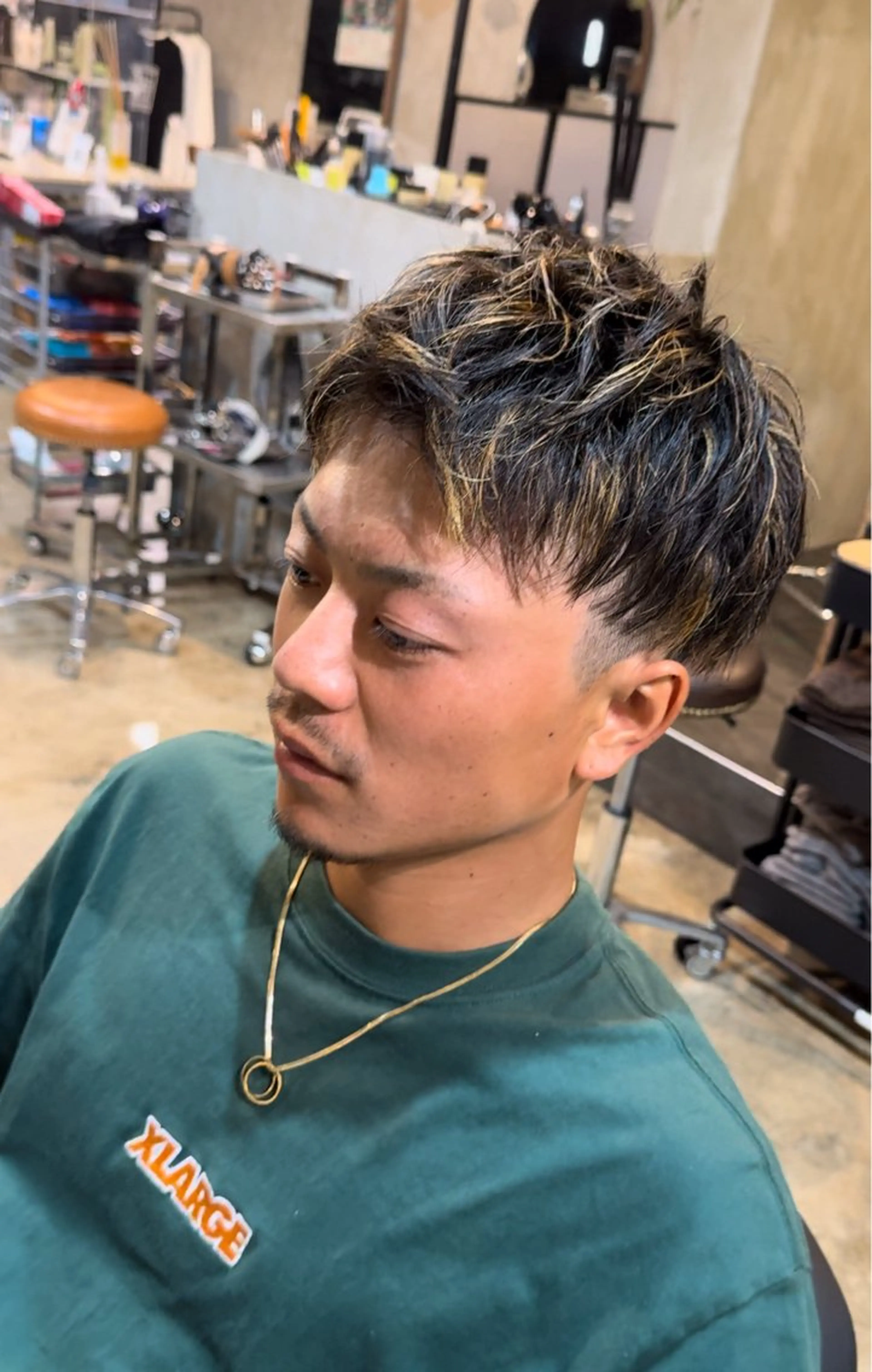 ショート カラー メンズ メンズハイライト ハイライトカラー ハイライト 🔥メンズ圧倒的人気 ROOOMEN松田隆のヘアスタイル