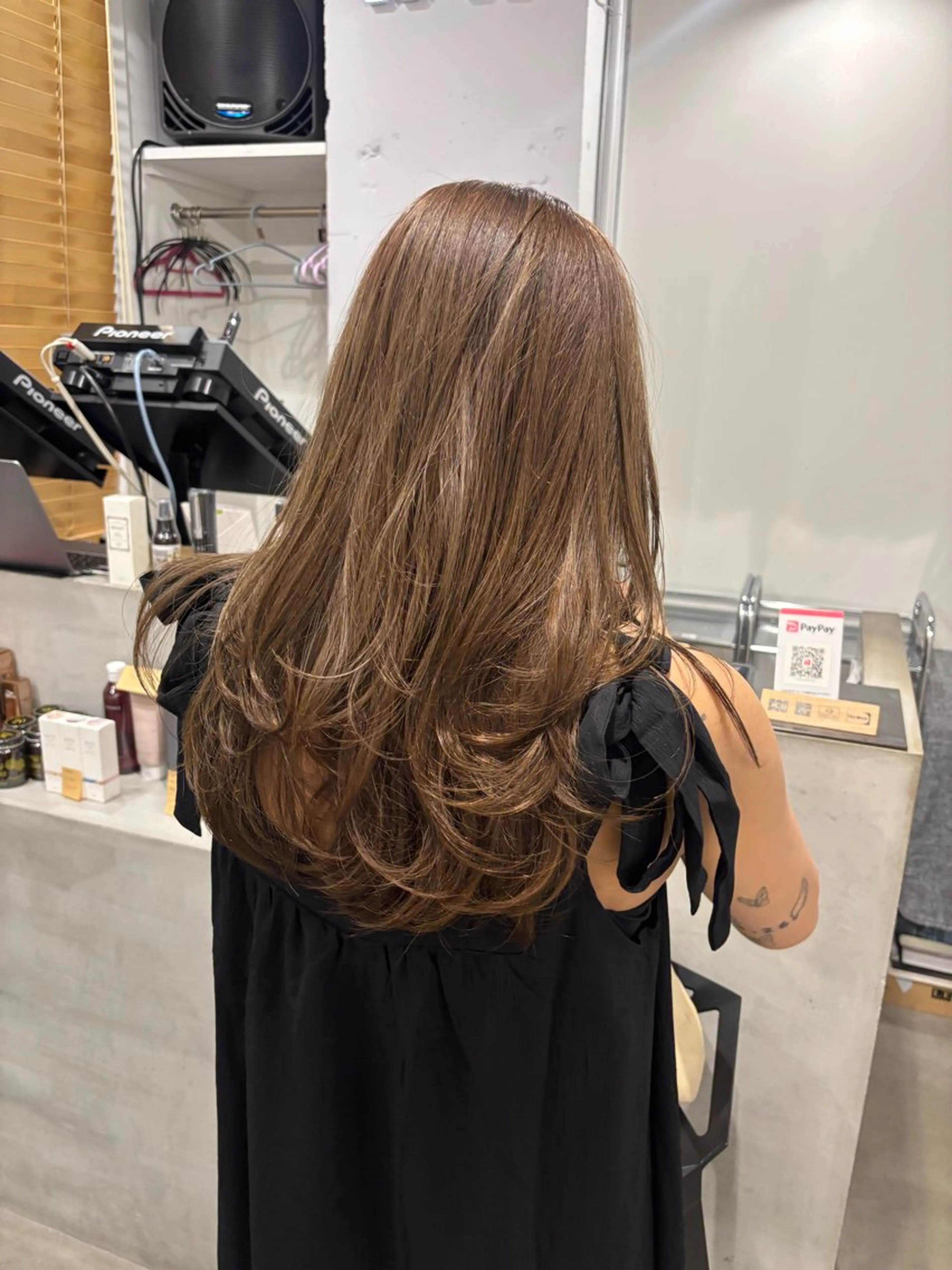 ミディアム 熊取谷 茉那のヘアスタイル