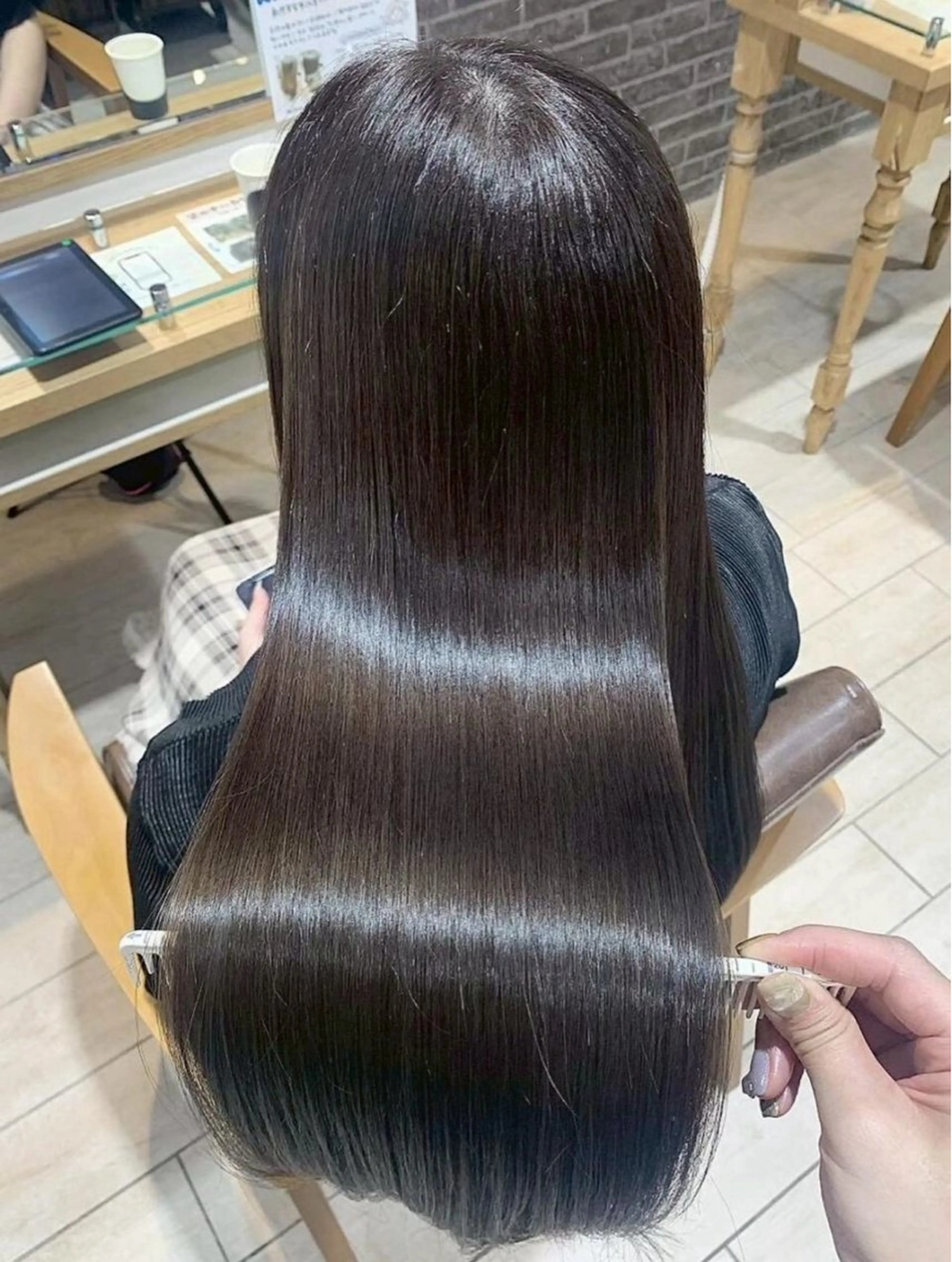 カラー Kureha /暗めカラーモデルのヘアスタイル
