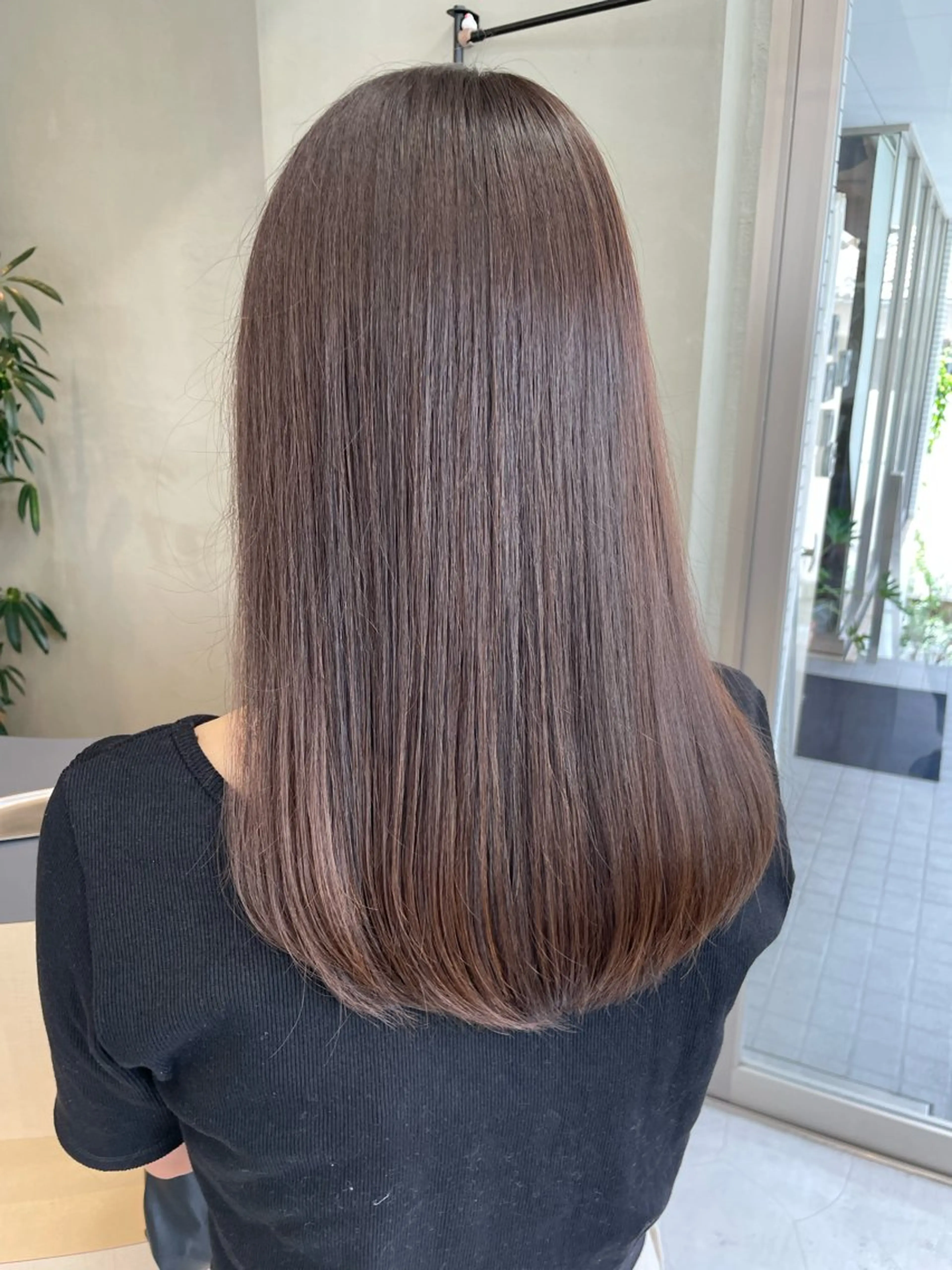 セミロング カラー 🦋うる艶透明感ヘア 今井達也のヘアスタイル