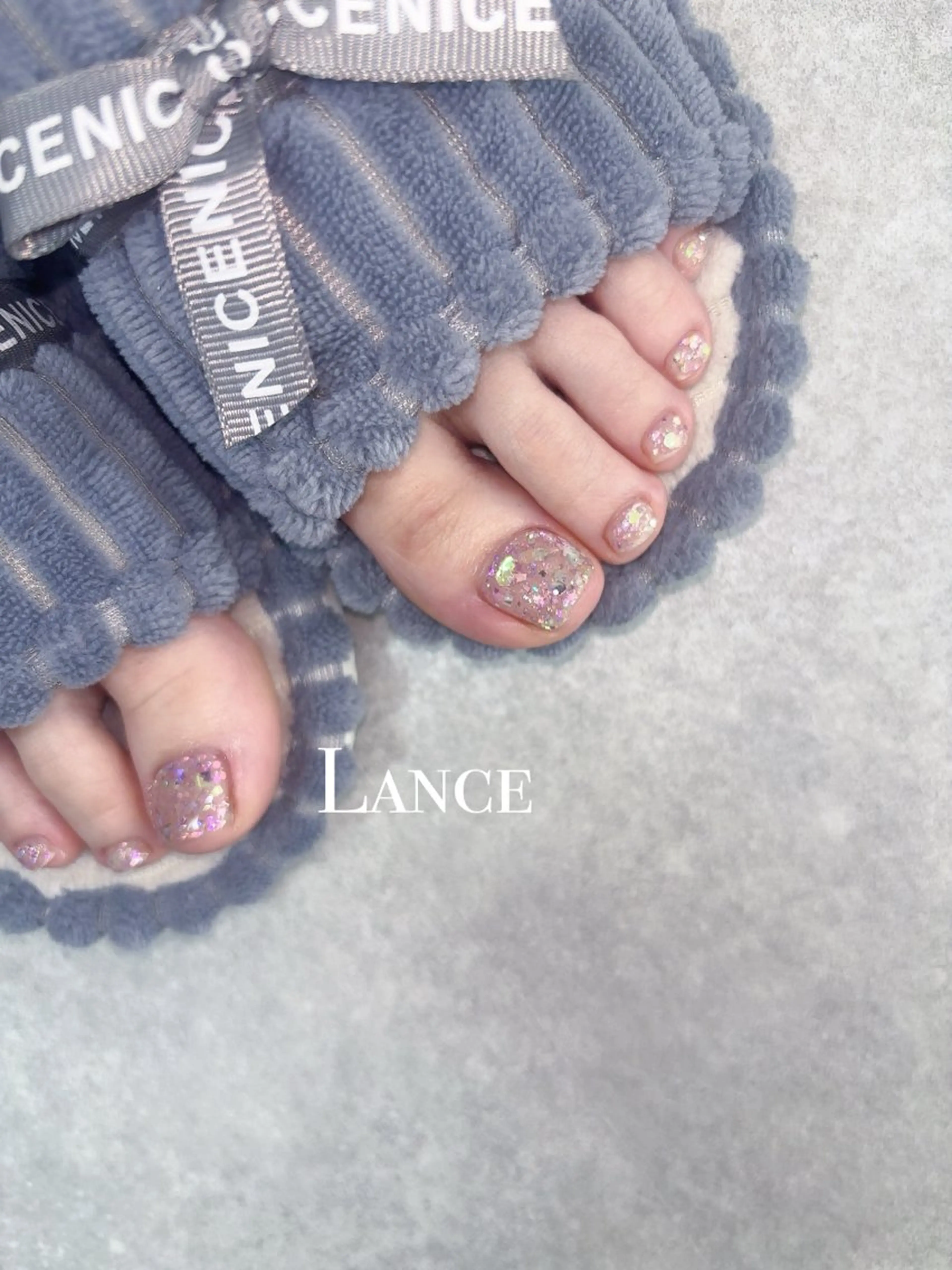 ネイル キラキラネイル 韓国ネイル 春ネイル ワンホンネイル フットネイル Lance nailのネイルデザイン