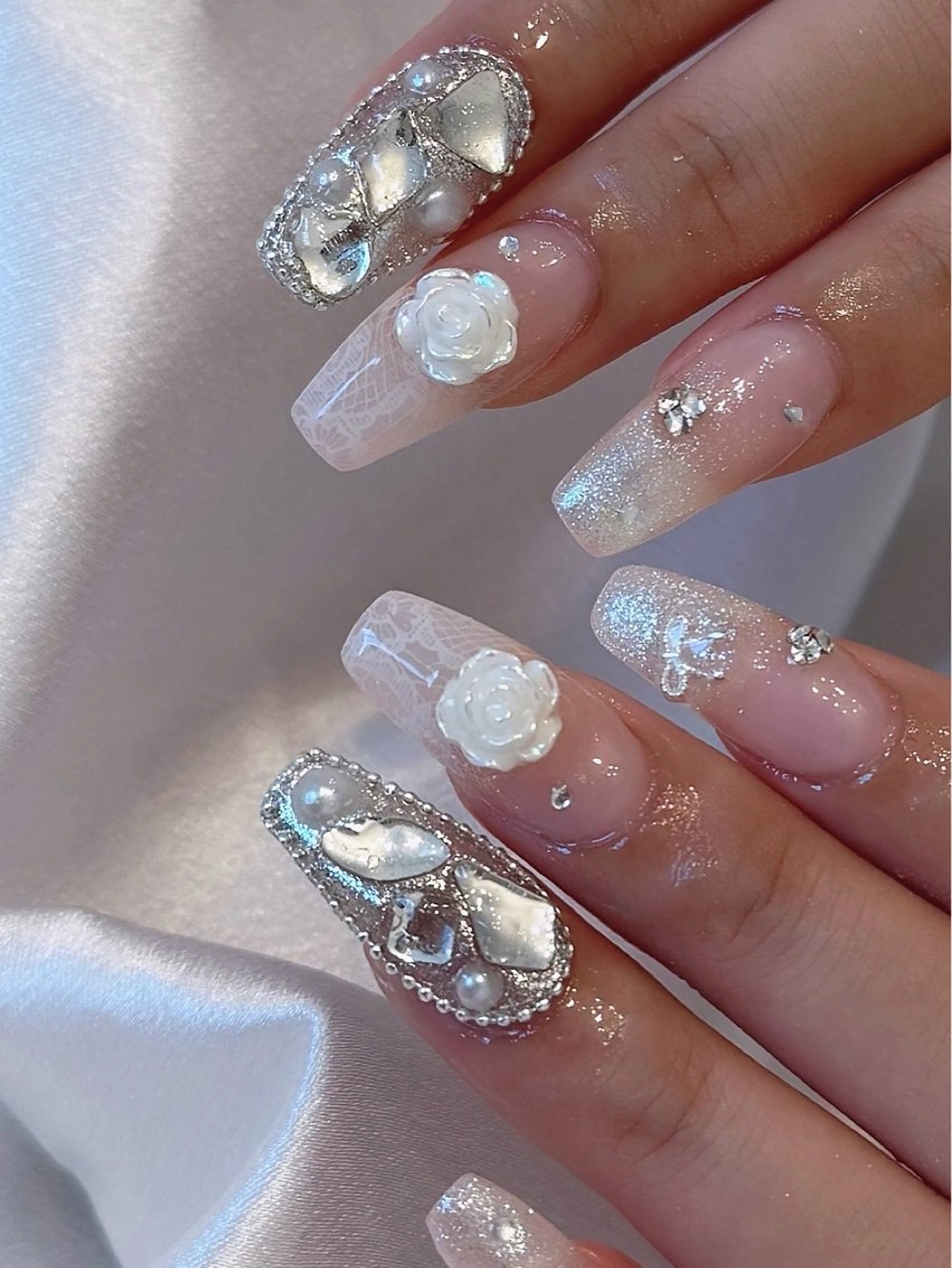 ネイル ハンドネイル シュシュ 🎀 girly nailのネイルデザイン