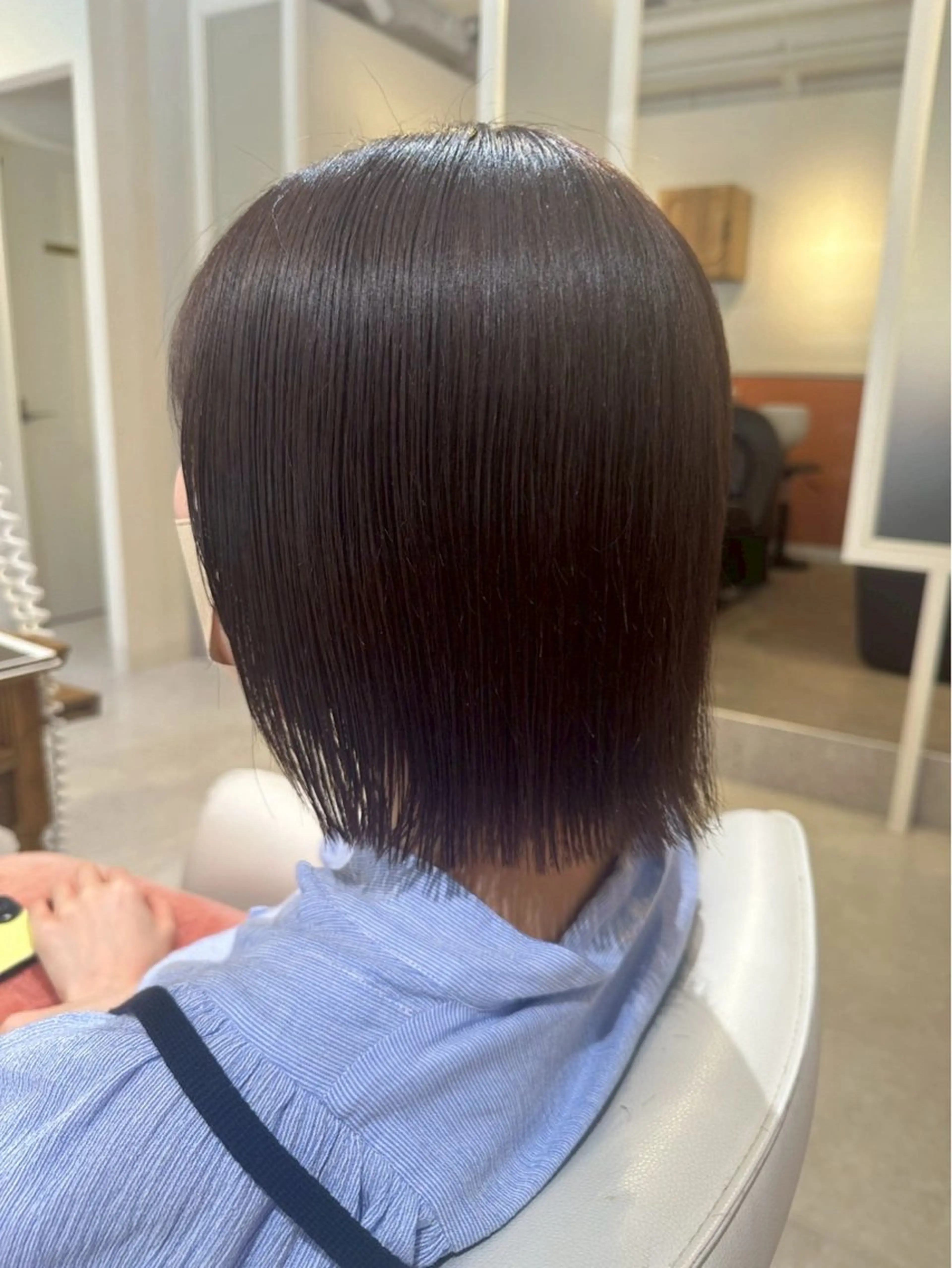 ショート カラー 中山 知優のヘアスタイル