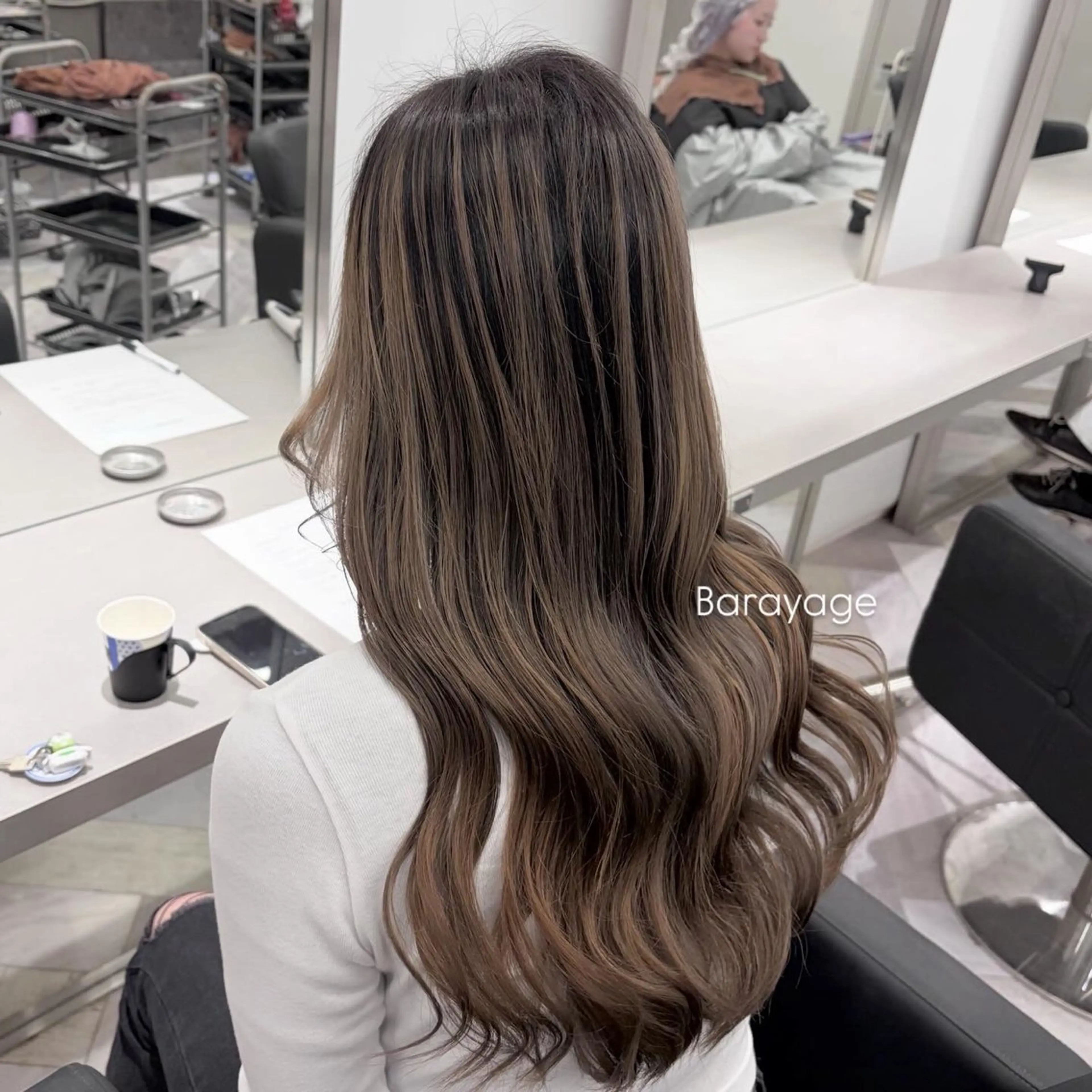 ロング カラー ヘアカラー トリートメント EIGHT ／SHU🩶のヘアスタイル