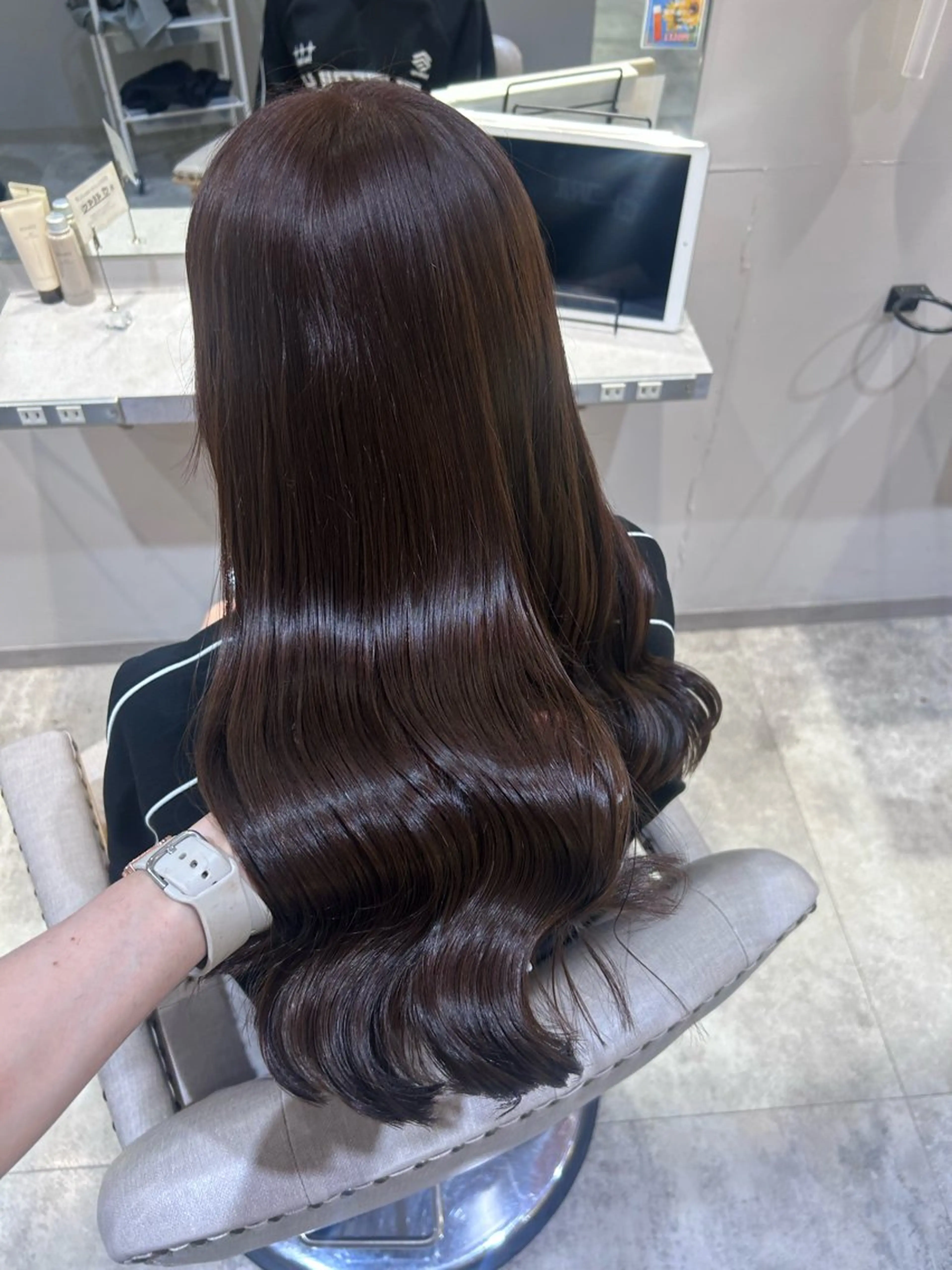 ロング カラー ヘアカラー トリートメント 🤍ふんわりアイドル カラー🎀Rio🪽のヘアスタイル