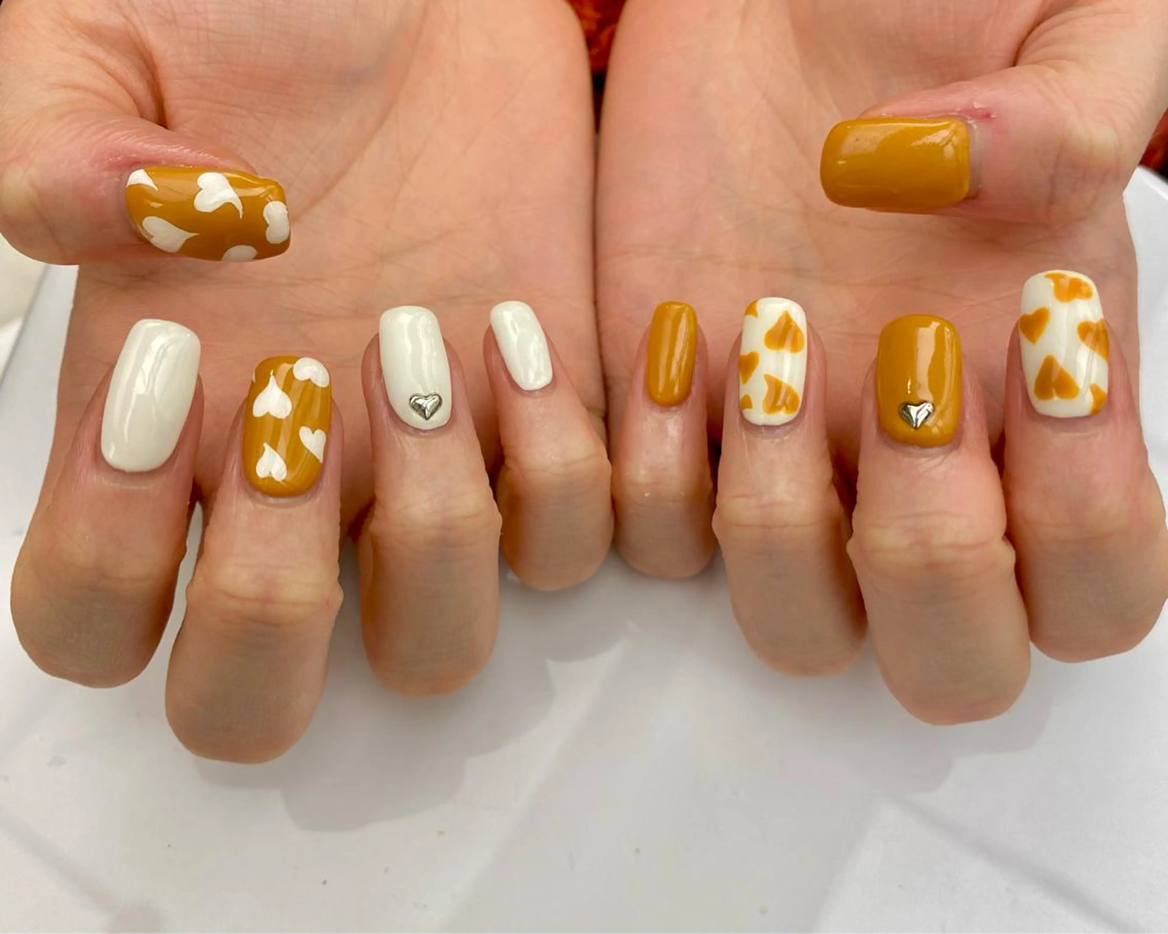 ネイル ハート 安藤 彩乃のネイルデザイン