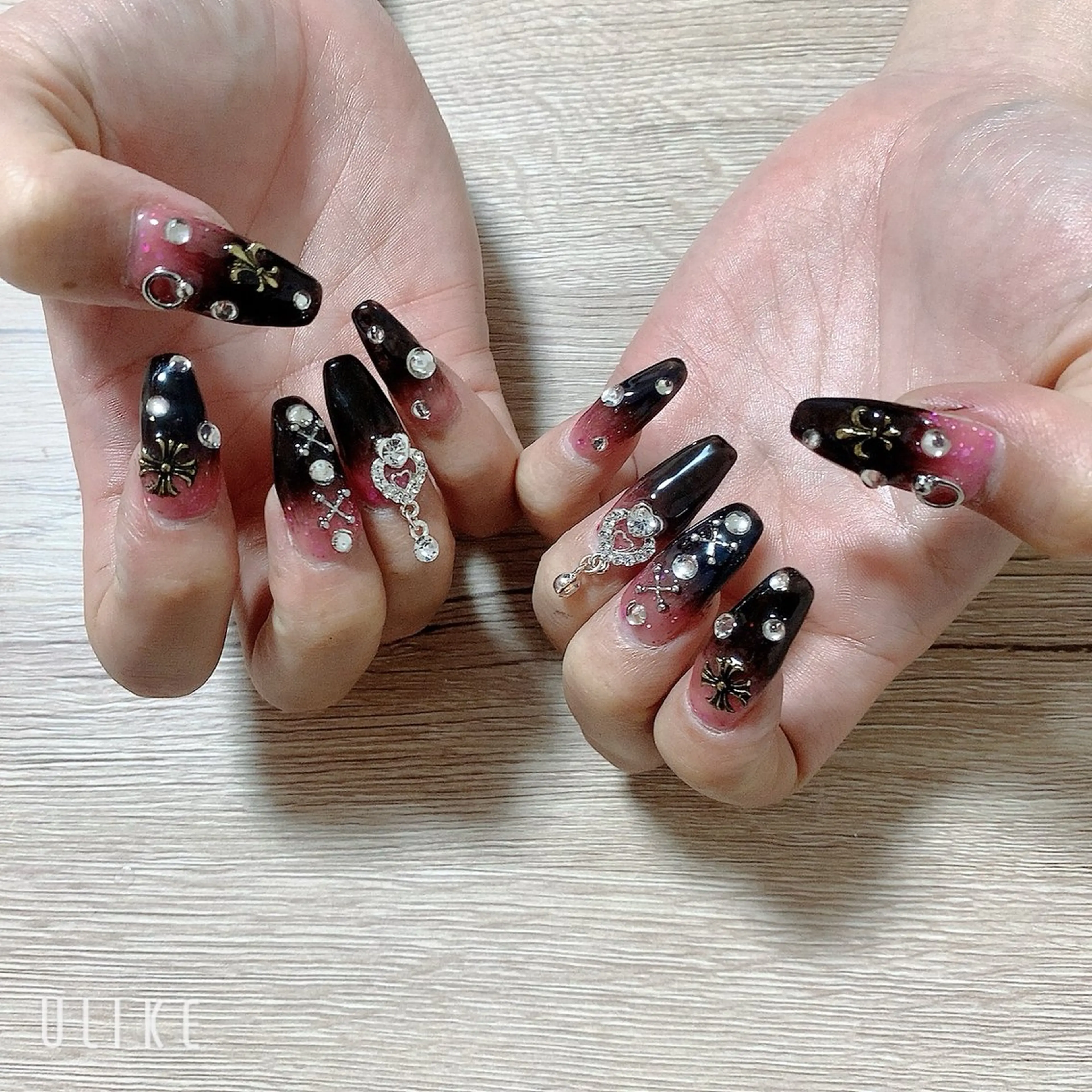 ネイル MINAMI nailsのネイルデザイン