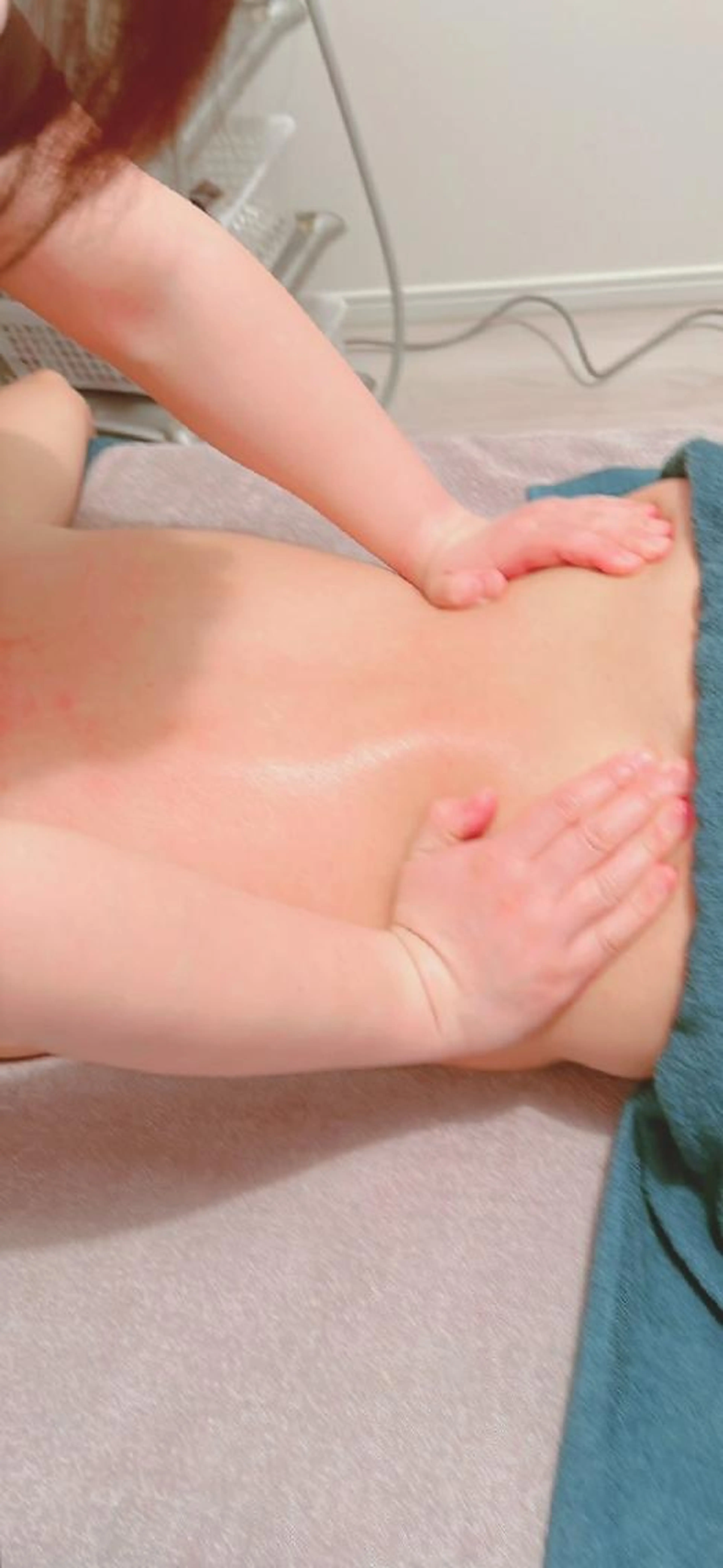 デトックス効果抜群の専用オイルを使用！スロータスマッサージ 75分の写真