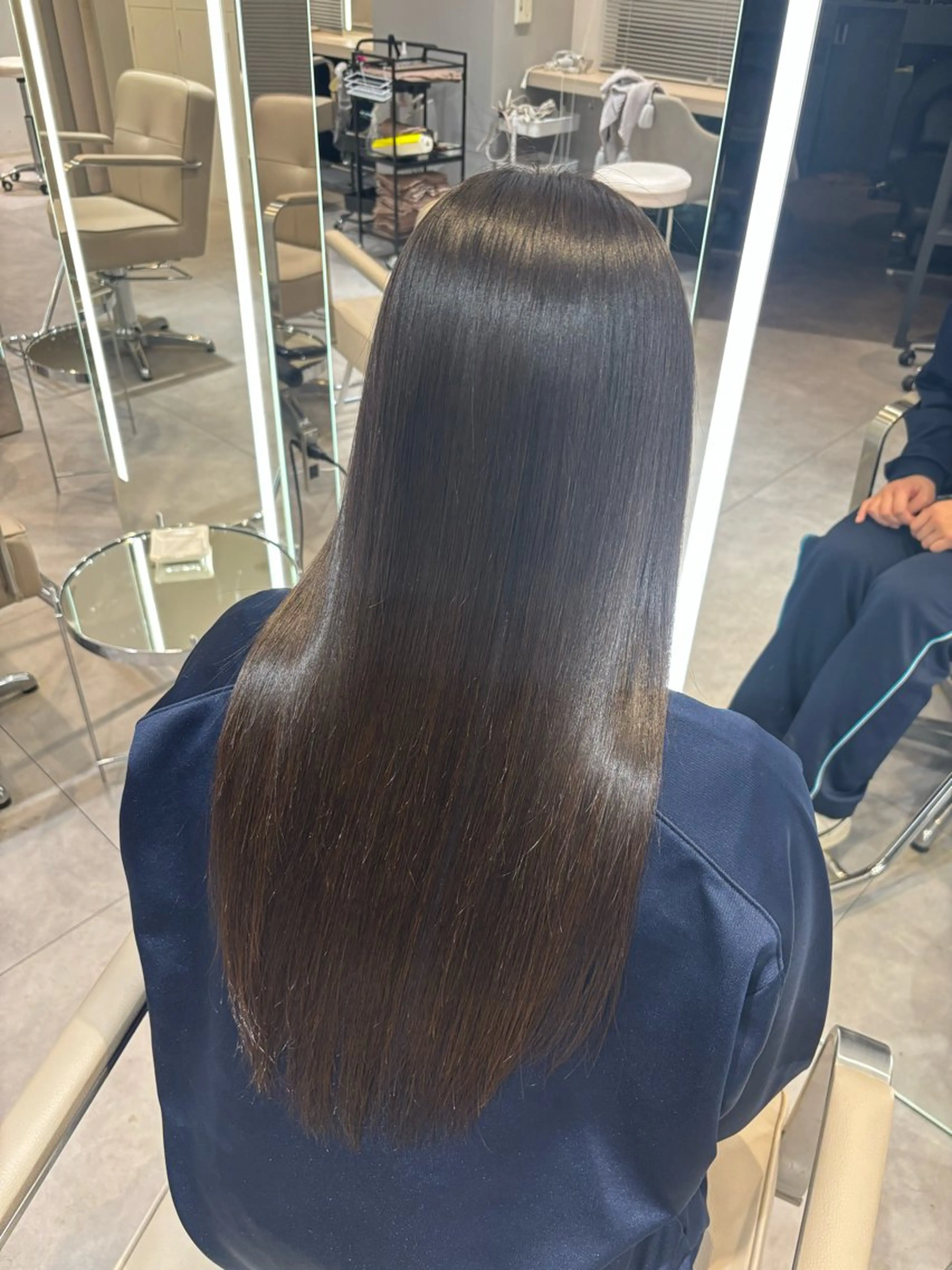 ロング 縮毛矯正 トリートメント Bond Story lumiere所属・miku/暖色カラー /メンズ歓迎のヘアスタイル