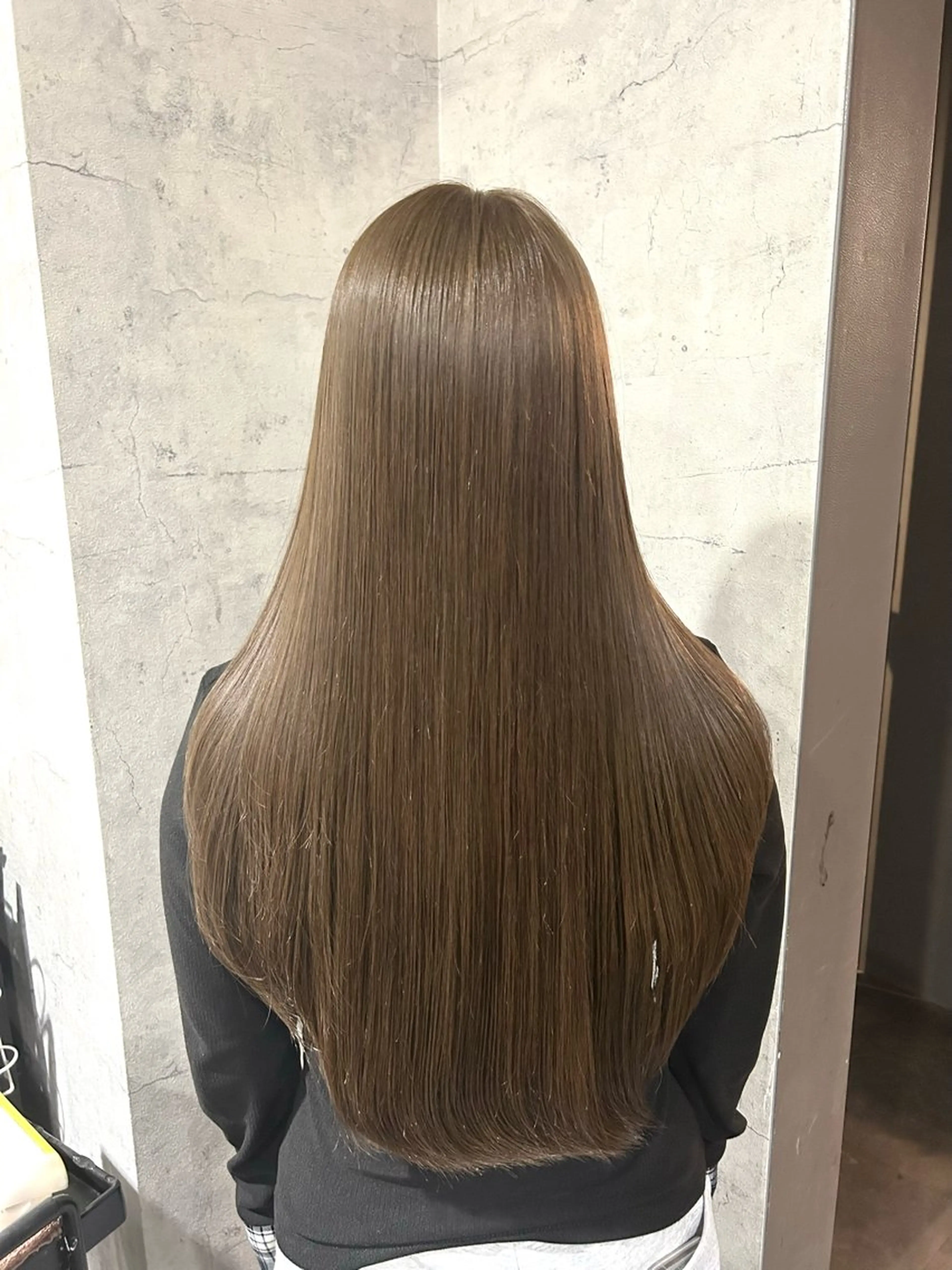 ロング カラー ベージュカラー ブリーチ ダブルカラー ブリーチなしカラー オリーブベージュ ヘアカラー パーソナルカラー 診断🍀マリンのヘアスタイル