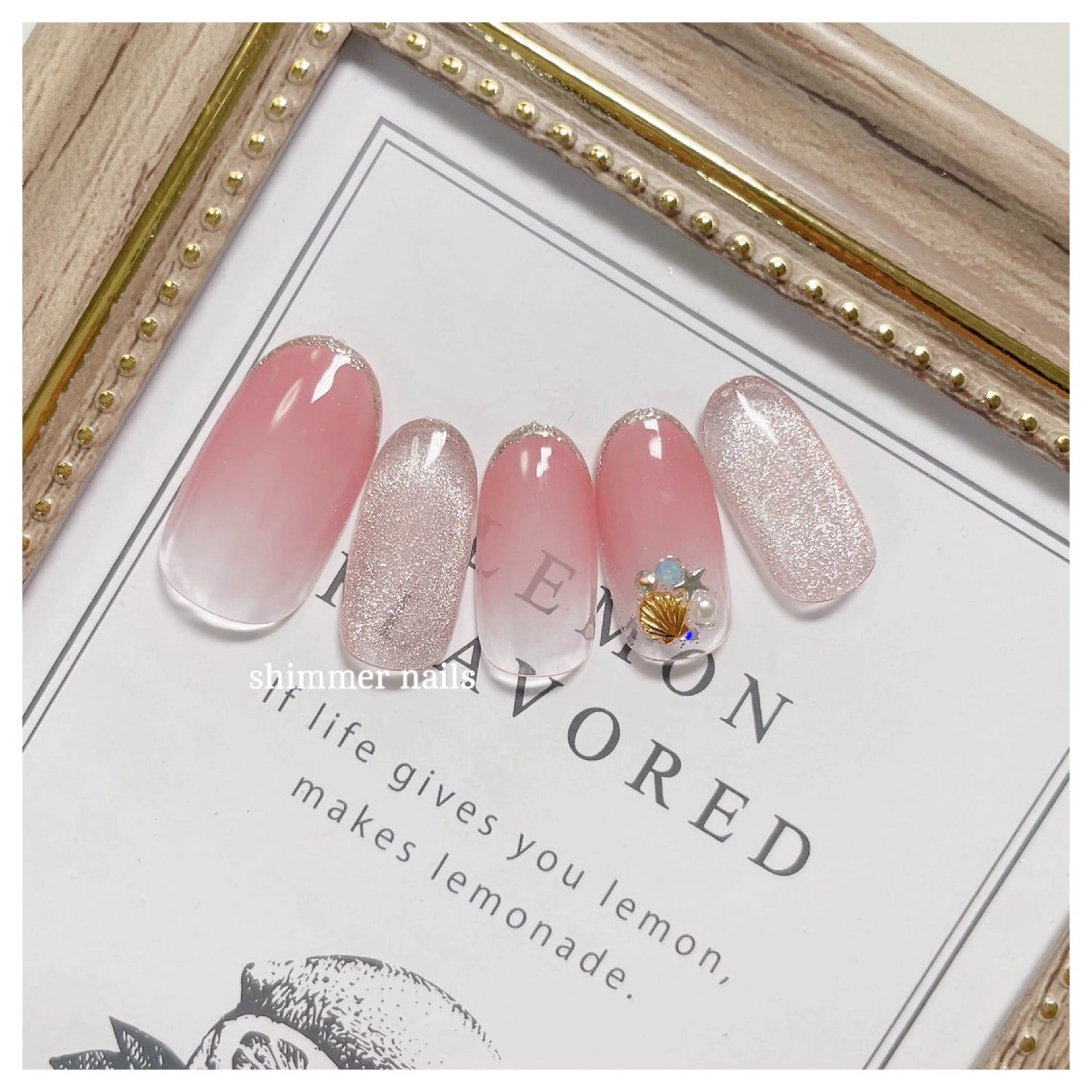 ネイル shimmer nailsのネイルデザイン