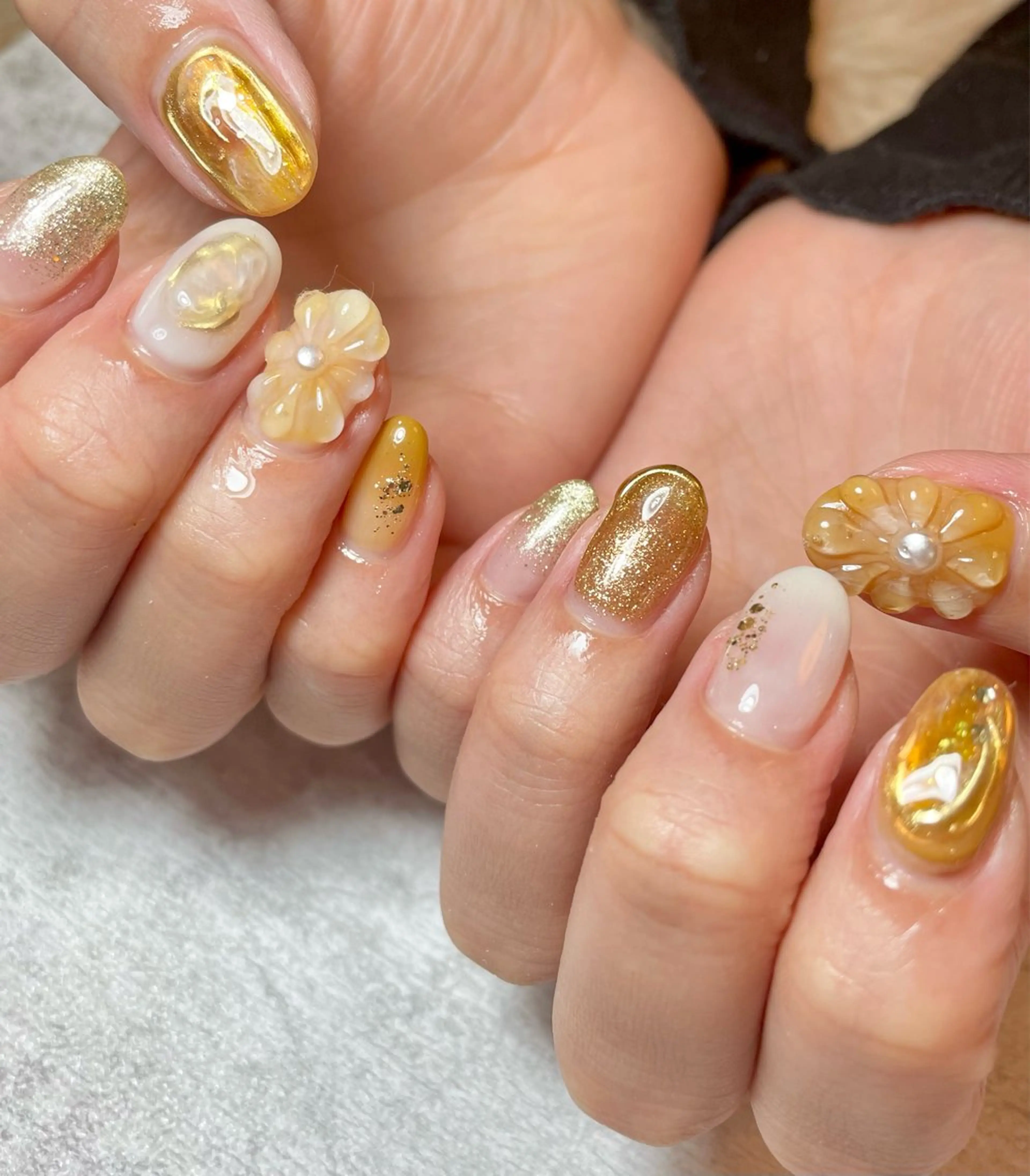 ネイル アートネイル フラワーネイル 卒業式 持ち込み ニュアンスネイル nana .のネイルデザイン