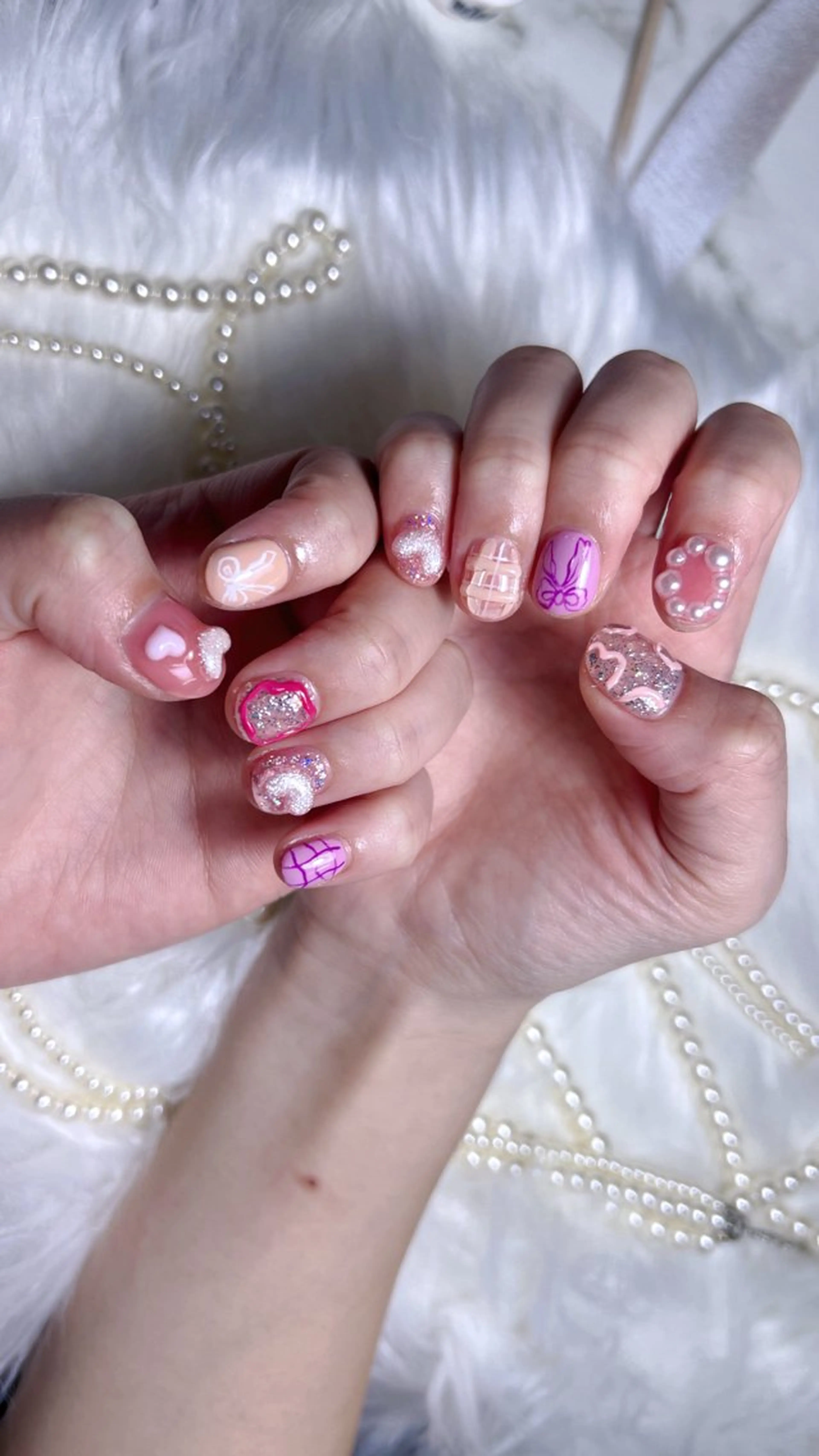 ネイル 長さ出し キラキラネイル マグネットネイル リボン スカルプネイル ハンドネイル Moa nailのネイルデザイン