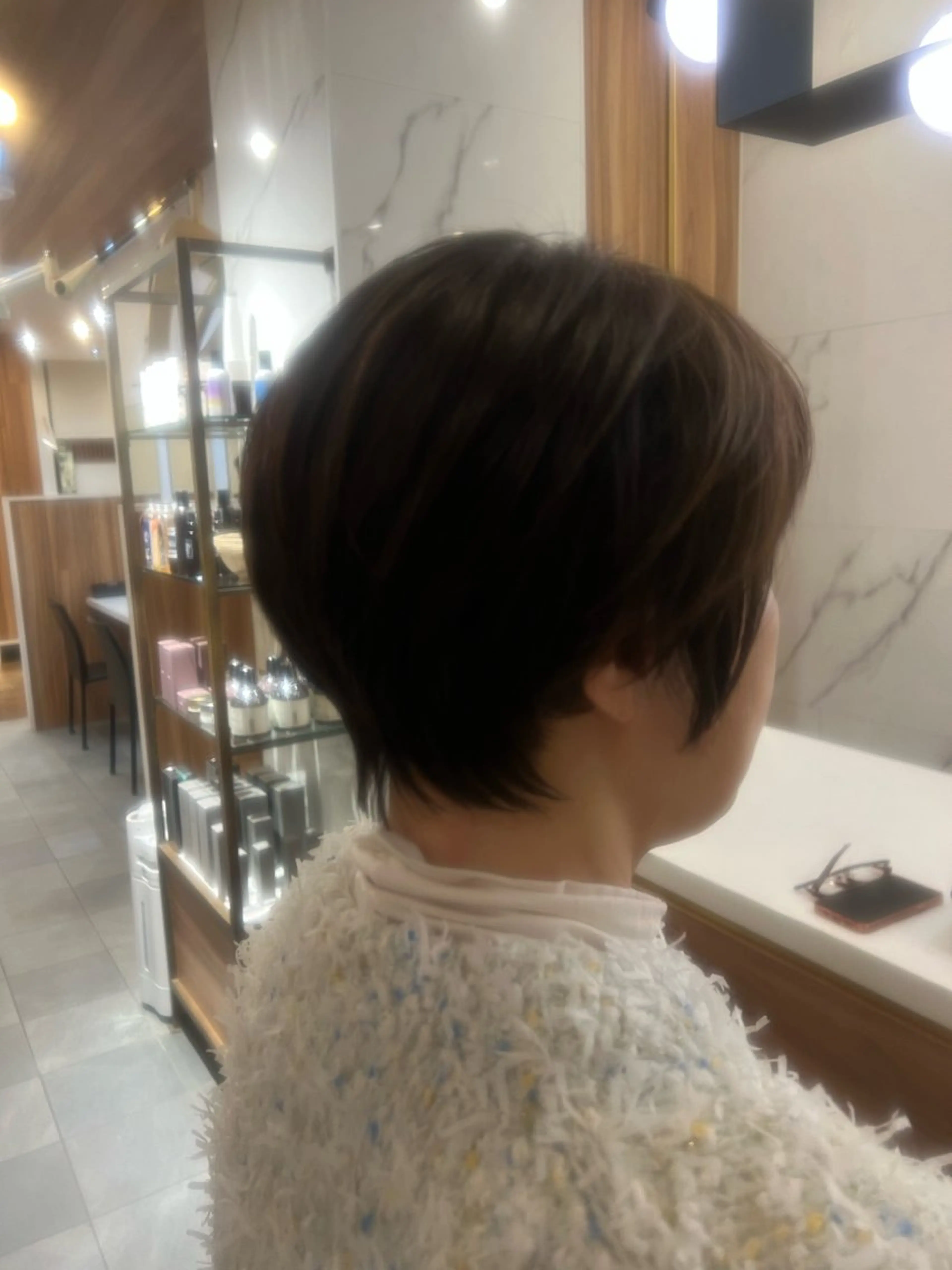 ショート 村中 逸紀のヘアスタイル