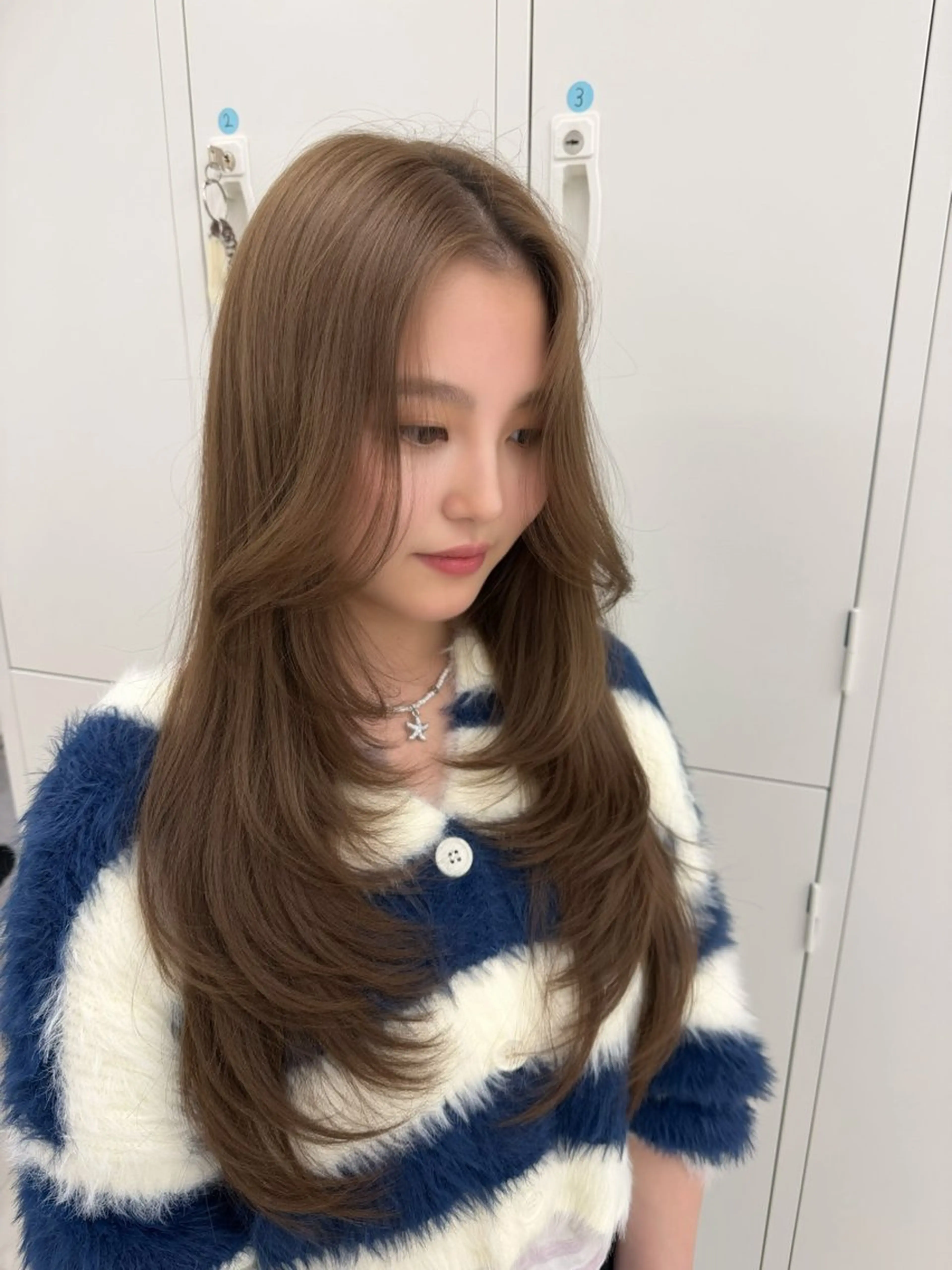 ロング くびれヘア 顔周りカット ハイレイヤー 髪質改善 韓国風ヘア リコ ハッシュカット 韓国レイヤーのヘアスタイル