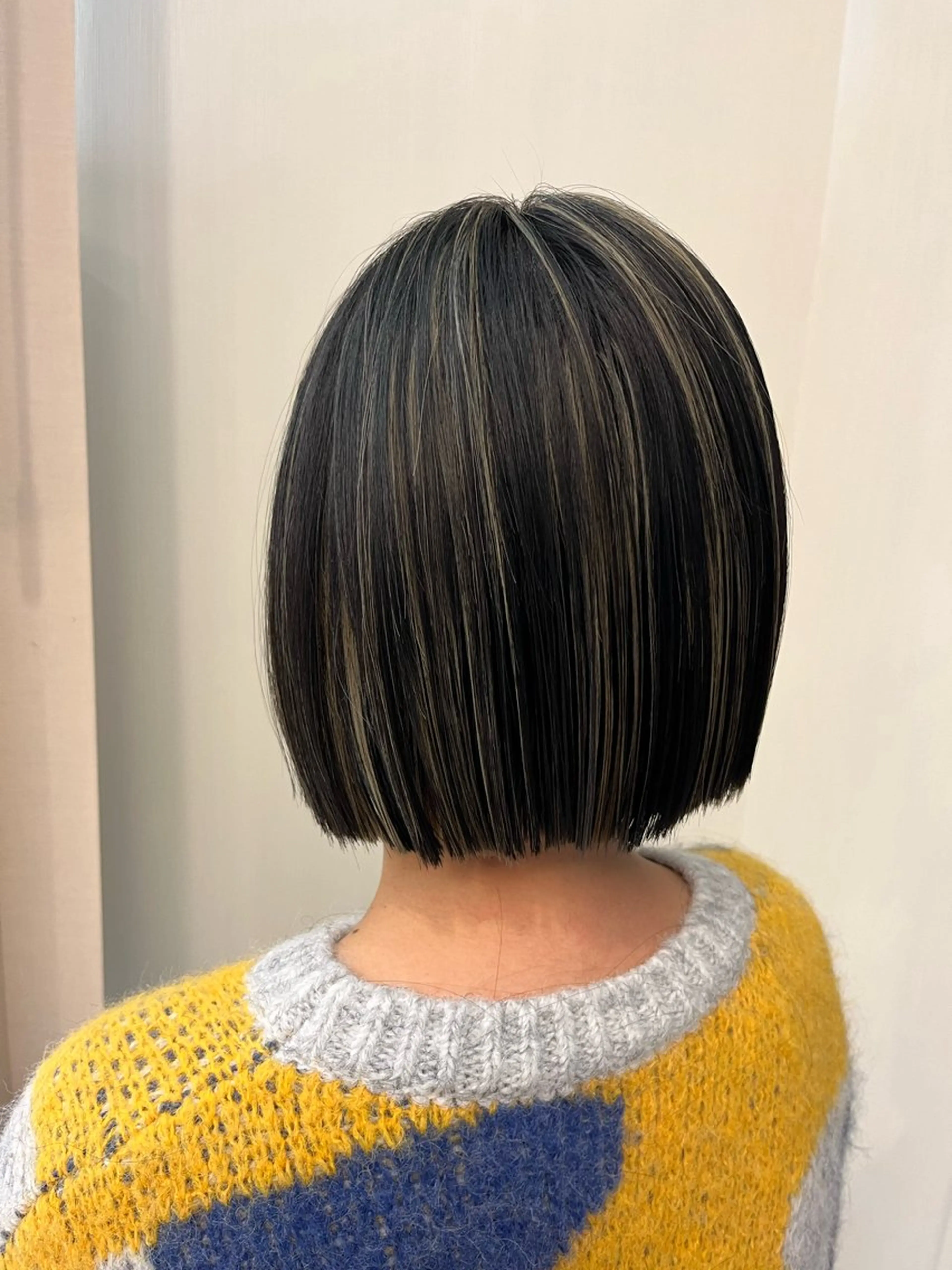 ショート ボブ レイヤーカット 松岡 アユミ  berryのマツエク・マツパデザイン