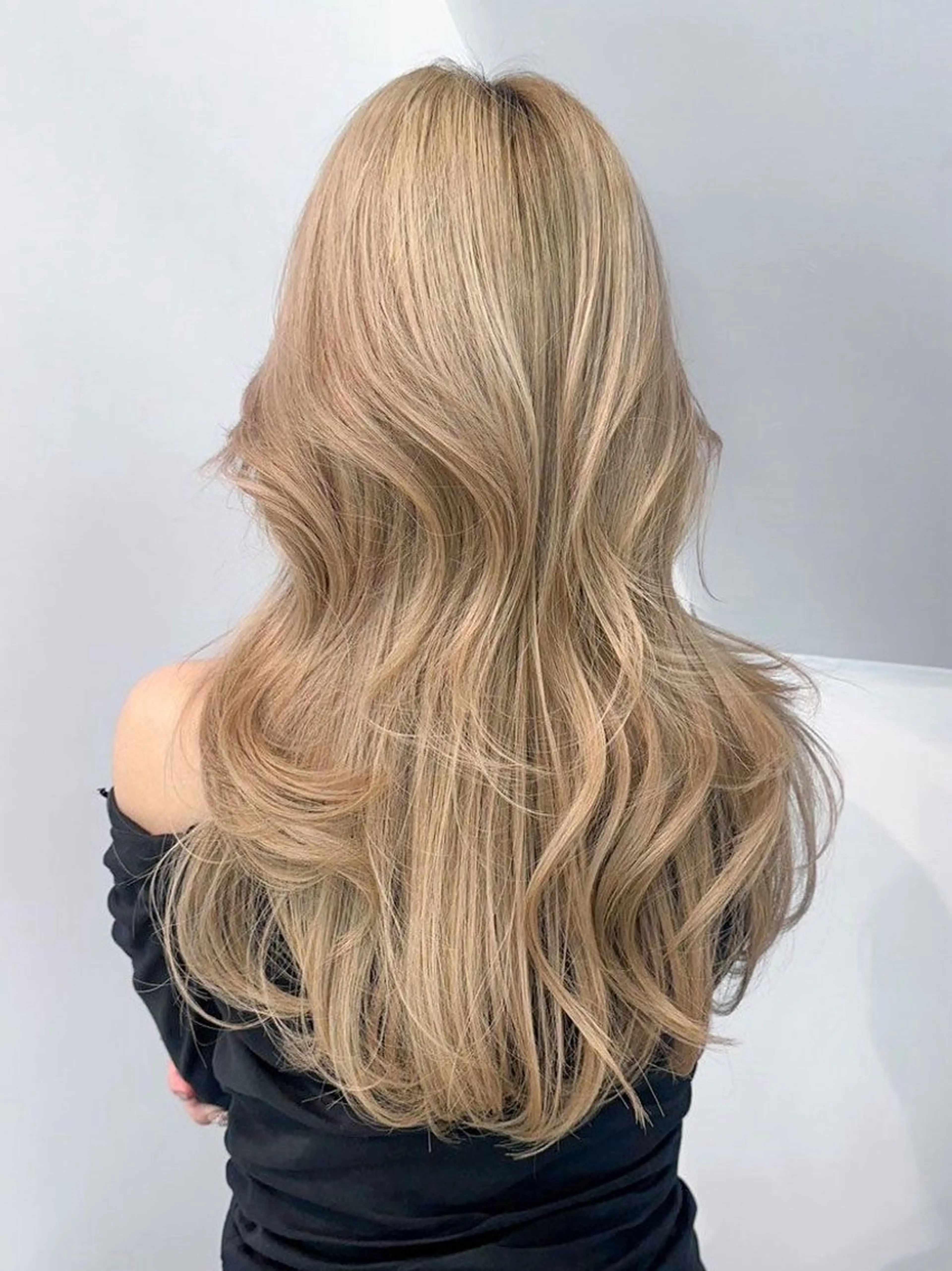 カラー ヘアカラー ALBUM銀座店所属・池袋/ブリーチ 韓国🎀あやか🎀のヘアスタイル