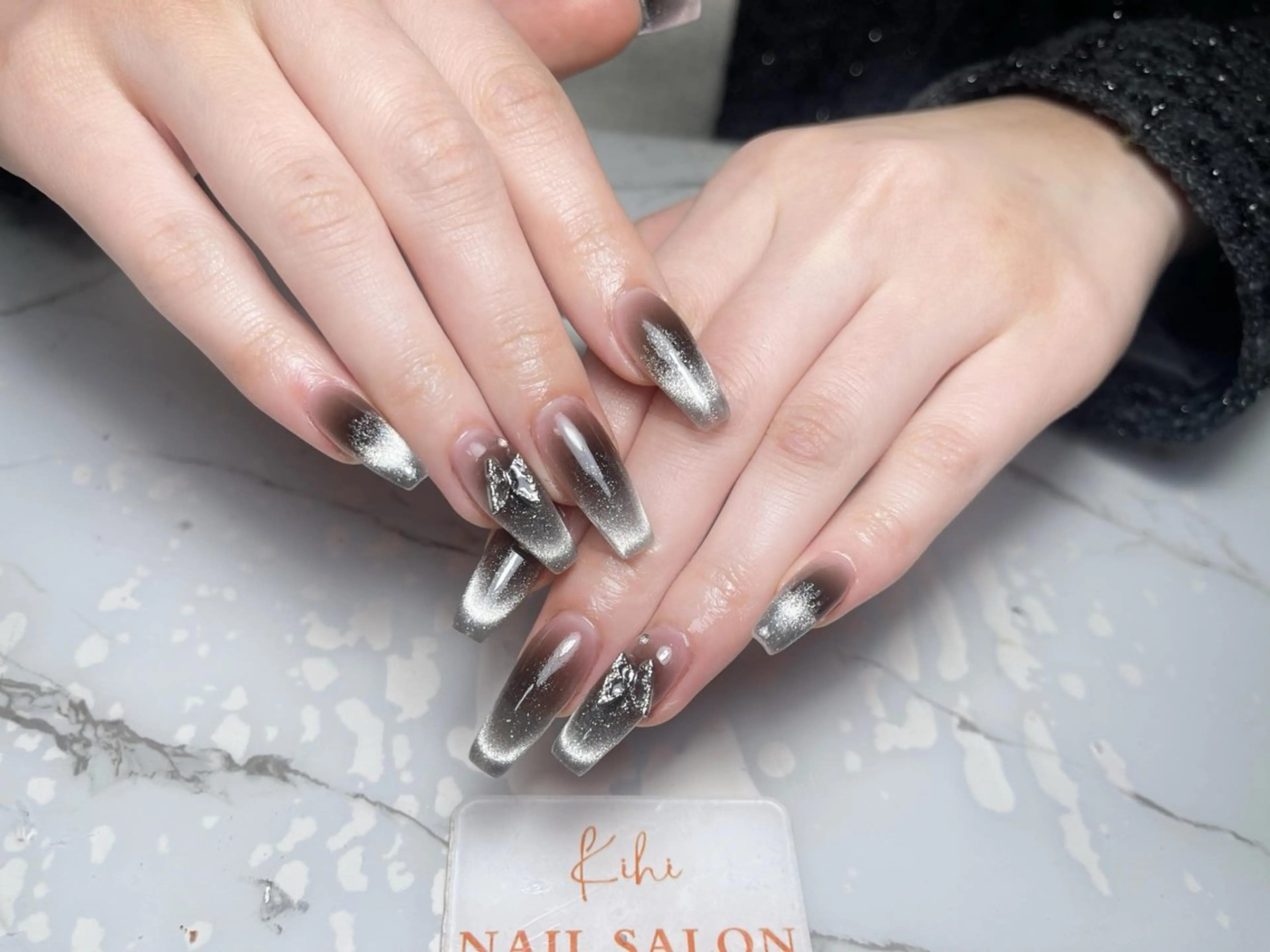 ネイル アートネイル フレンチネイル ジェルネイル グラデーション 韓国ネイル ハンドネイル さくら💮💮 【オフ無料】のネイルデザイン