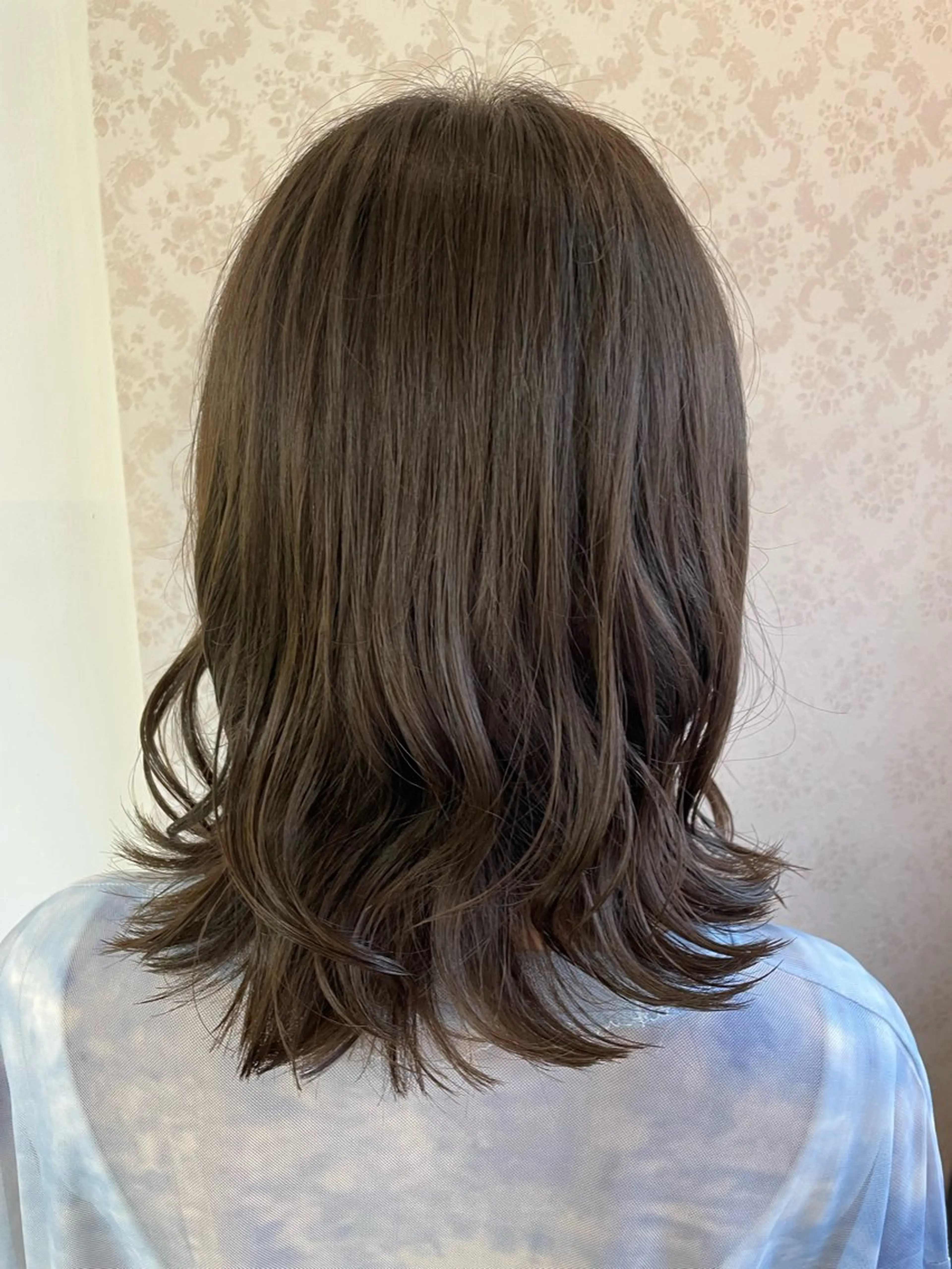 ミディアム ヒヨシ ルナのヘアスタイル