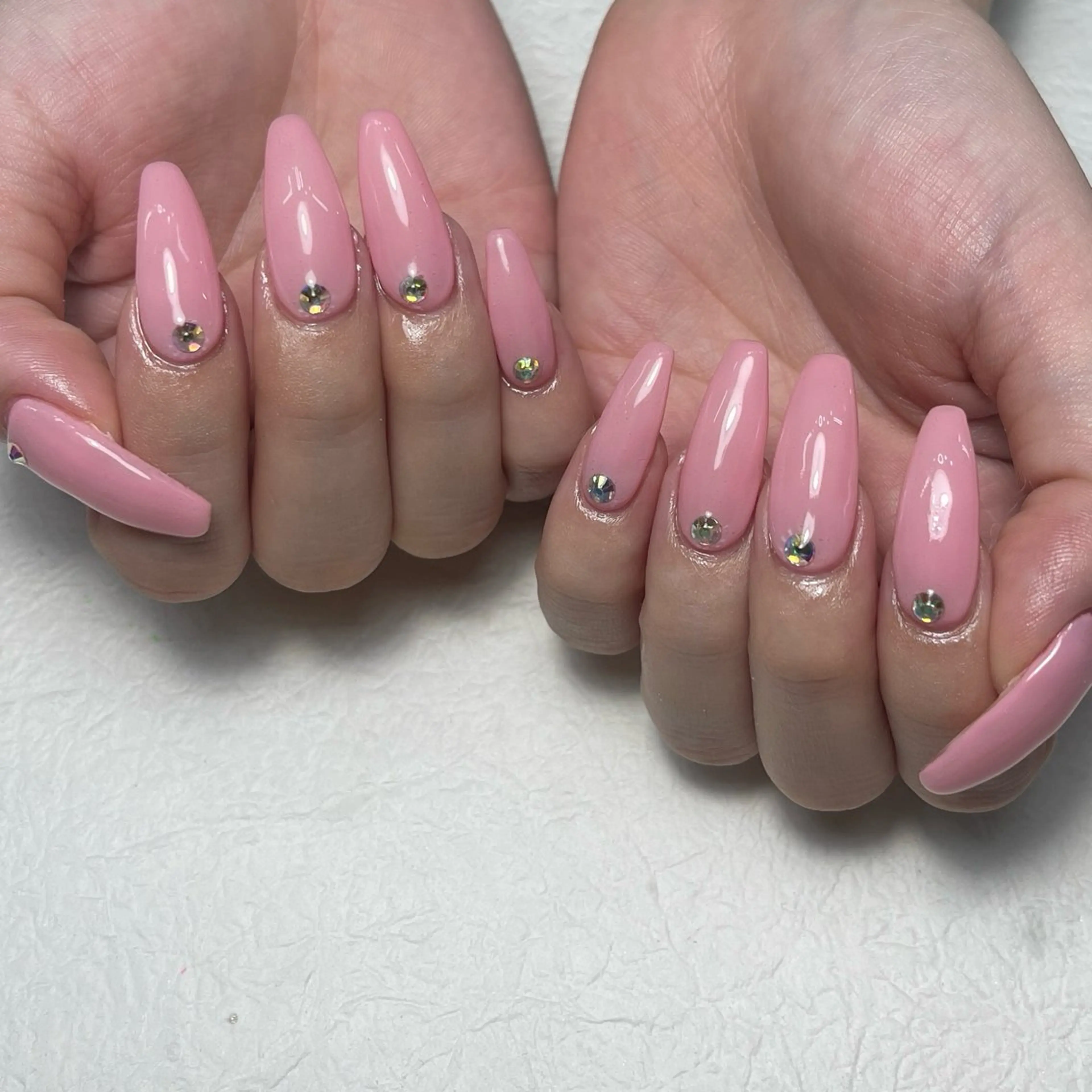 ネイル ワンカラーネイル m. akiのネイルデザイン