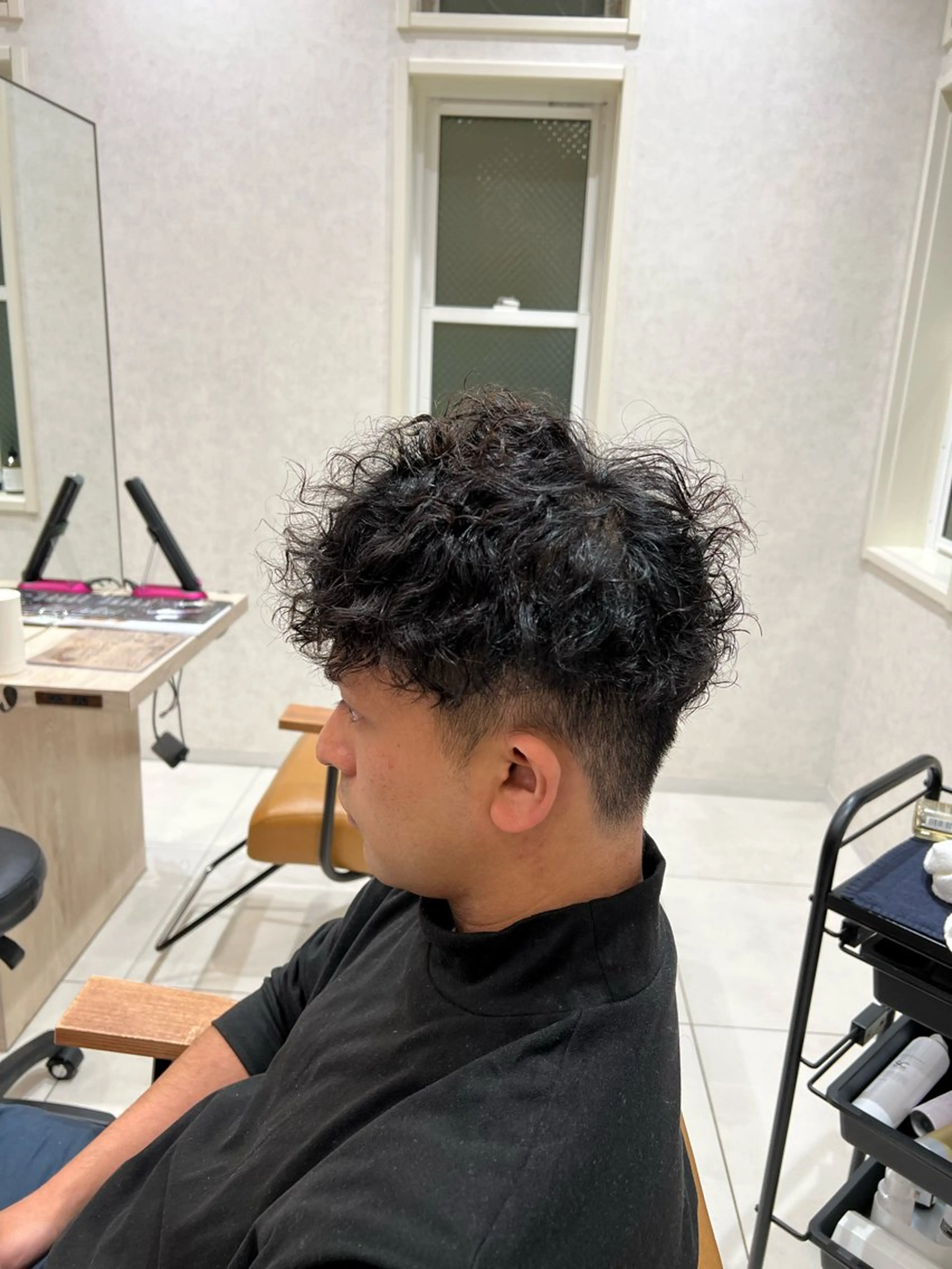 メンズ メンズパーマ メンズツイストパーマ メンズベリーショート ツイストパーマ メンズ特化フェザー パーマ🚗タケシのヘアスタイル