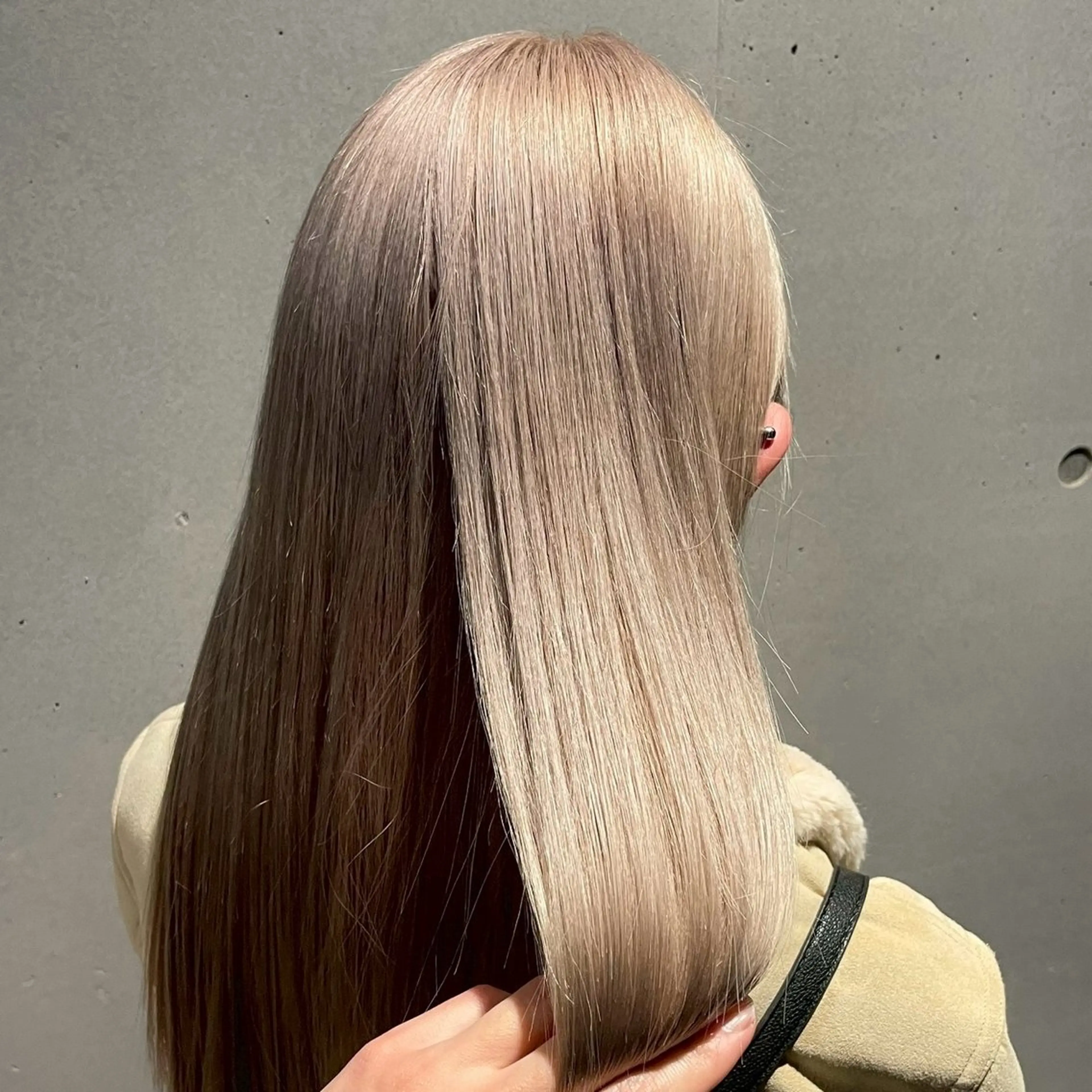 ミディアム カラー ヘアカラー トリートメント 🍎究極の ミルクティー🍎リオのヘアスタイル