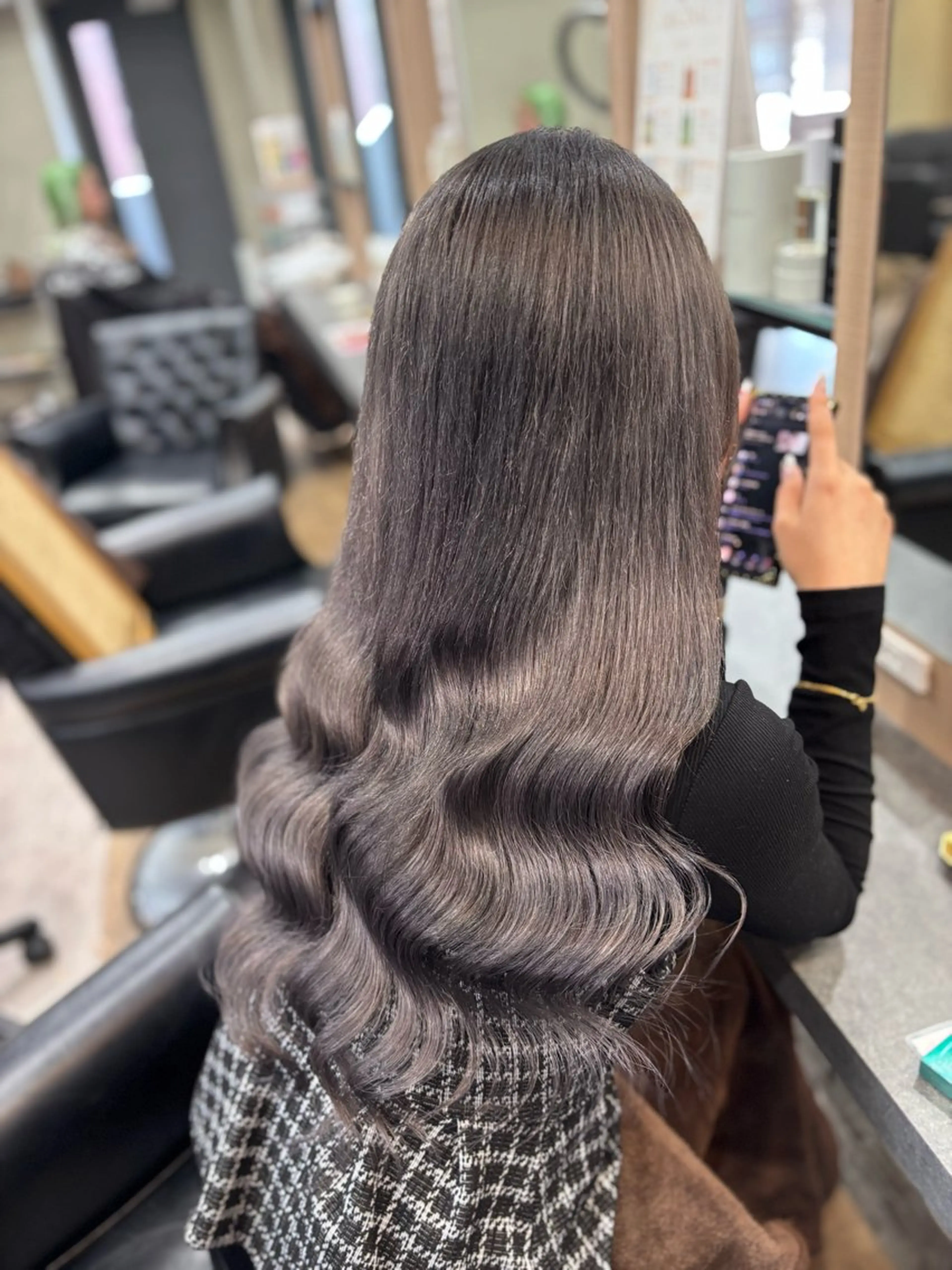 ロング カラー アッシュ ブリーチ ケアブリーチ エクステ 髪質改善 ヘアカラー エクステ 横浜/エクステ特化× 艶カラー/あいかのヘアスタイル