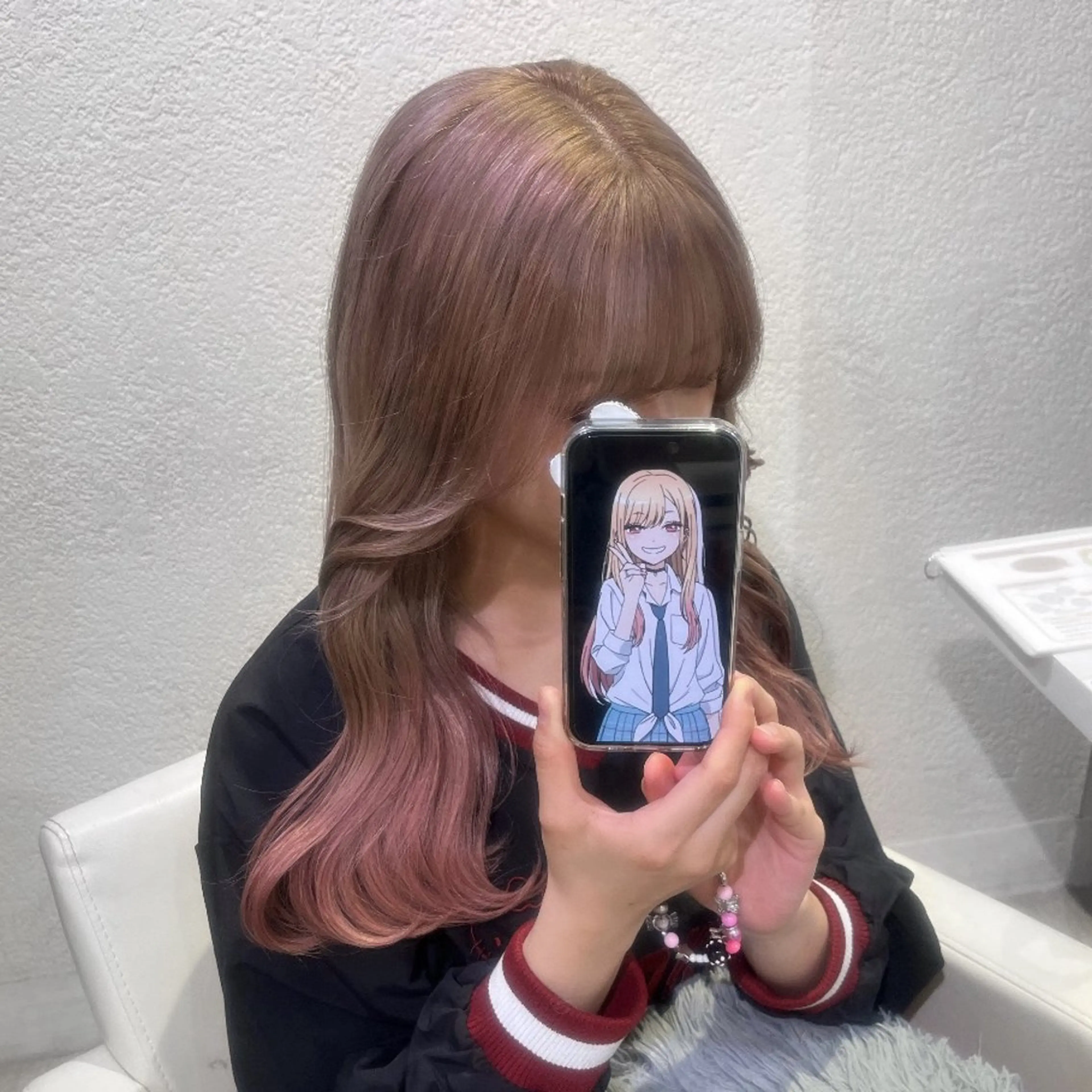 セミロング カラー ハイトーン×推し カラー💫Miyuのヘアスタイル