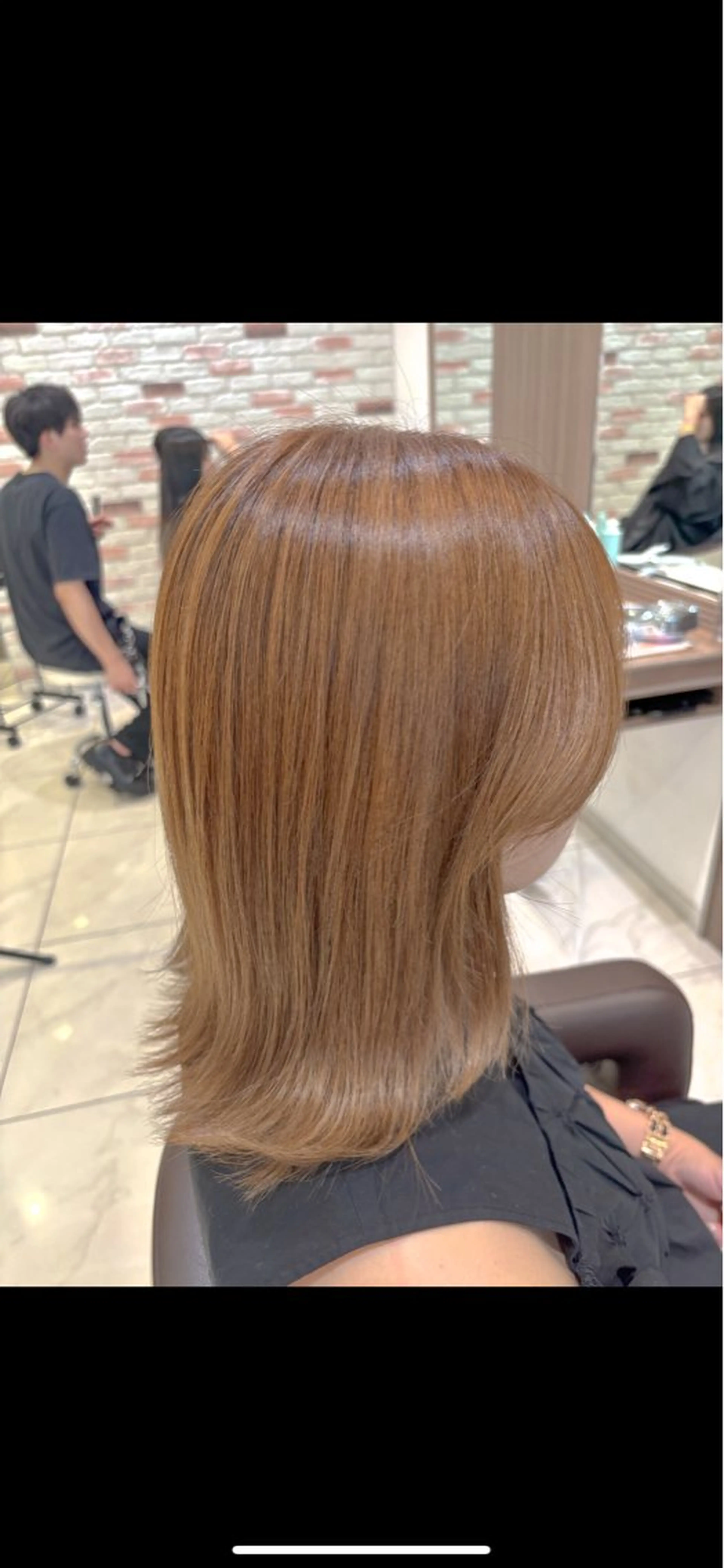 セミロング カラー ハイライトカラー ハイライト ✨白髪ぼかし脱白髪/ 山口智弘✨のヘアスタイル