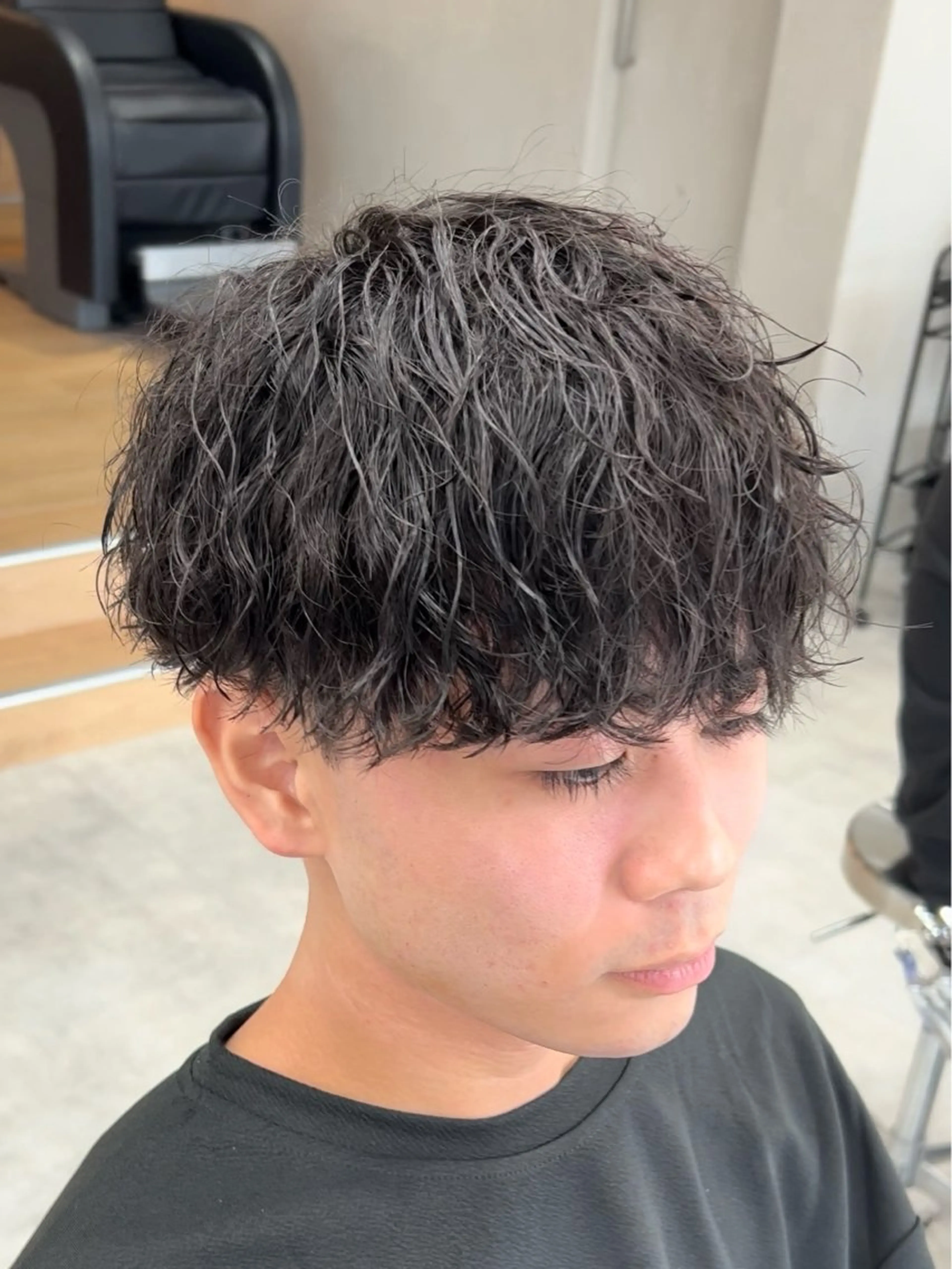 ショート パーマ メンズ メンズパーマ ツイストスパイラルパーマ スパイラルパーマ カット パーマ メンズパーマ/ 新潟駅/佐藤裕のヘアスタイル