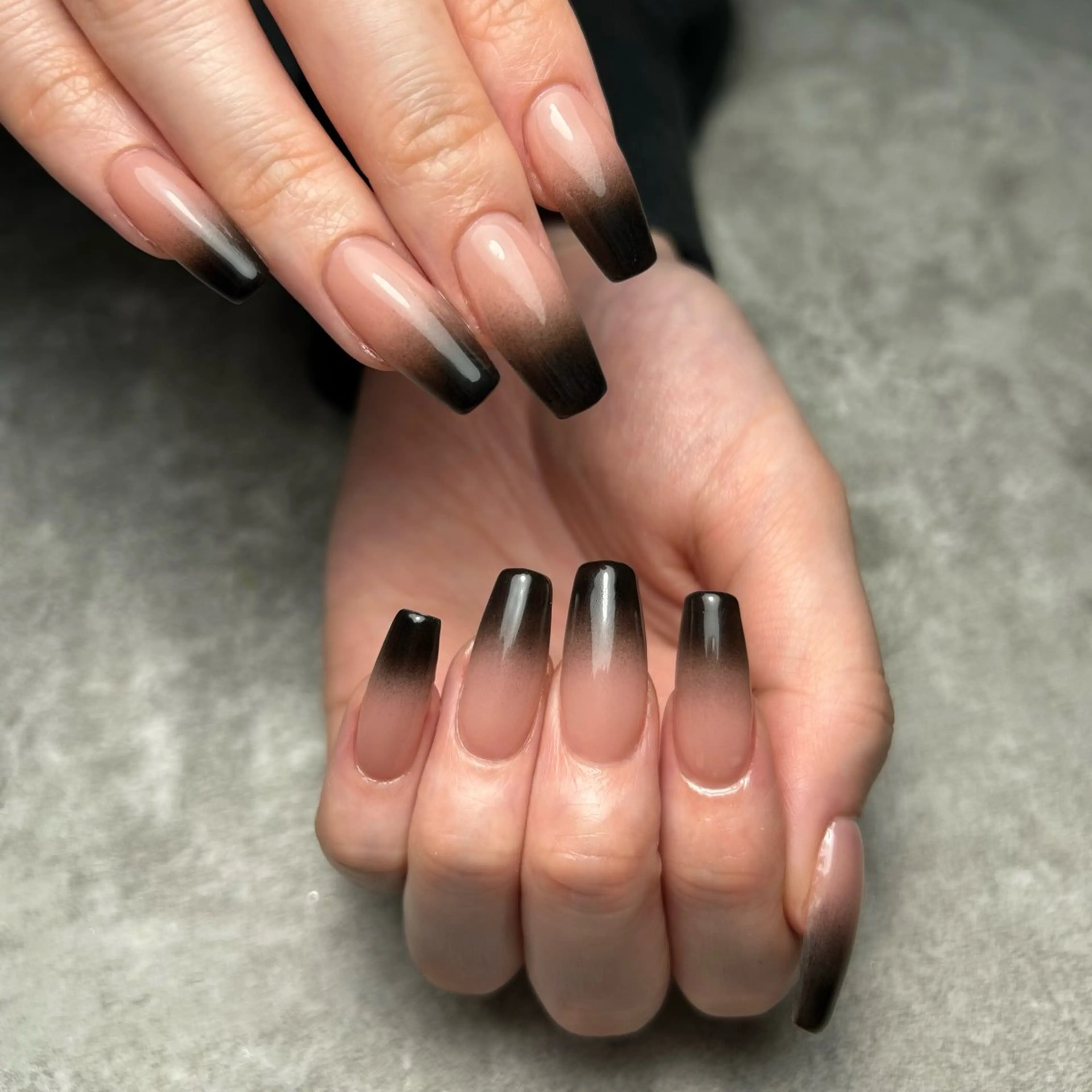 初回限定　長さ出し有　フレンチorカラーグラデーション（ベースカラー有）の写真