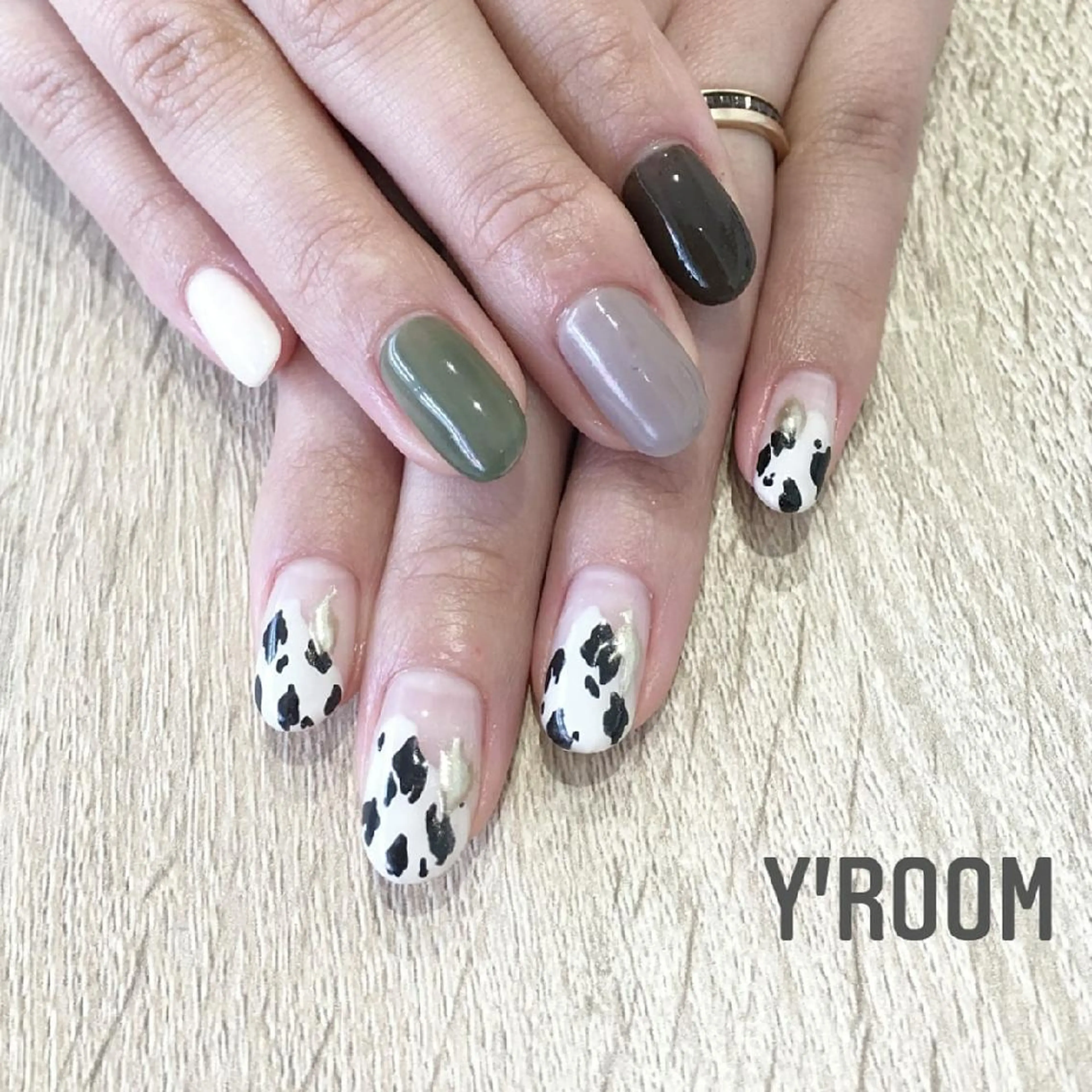 ネイル フラッシュネイル ジェルネイル マグネットネイル ニュアンスネイル ワンカラーネイル ハンドネイル YUKA （ネイリスト）のネイルデザイン