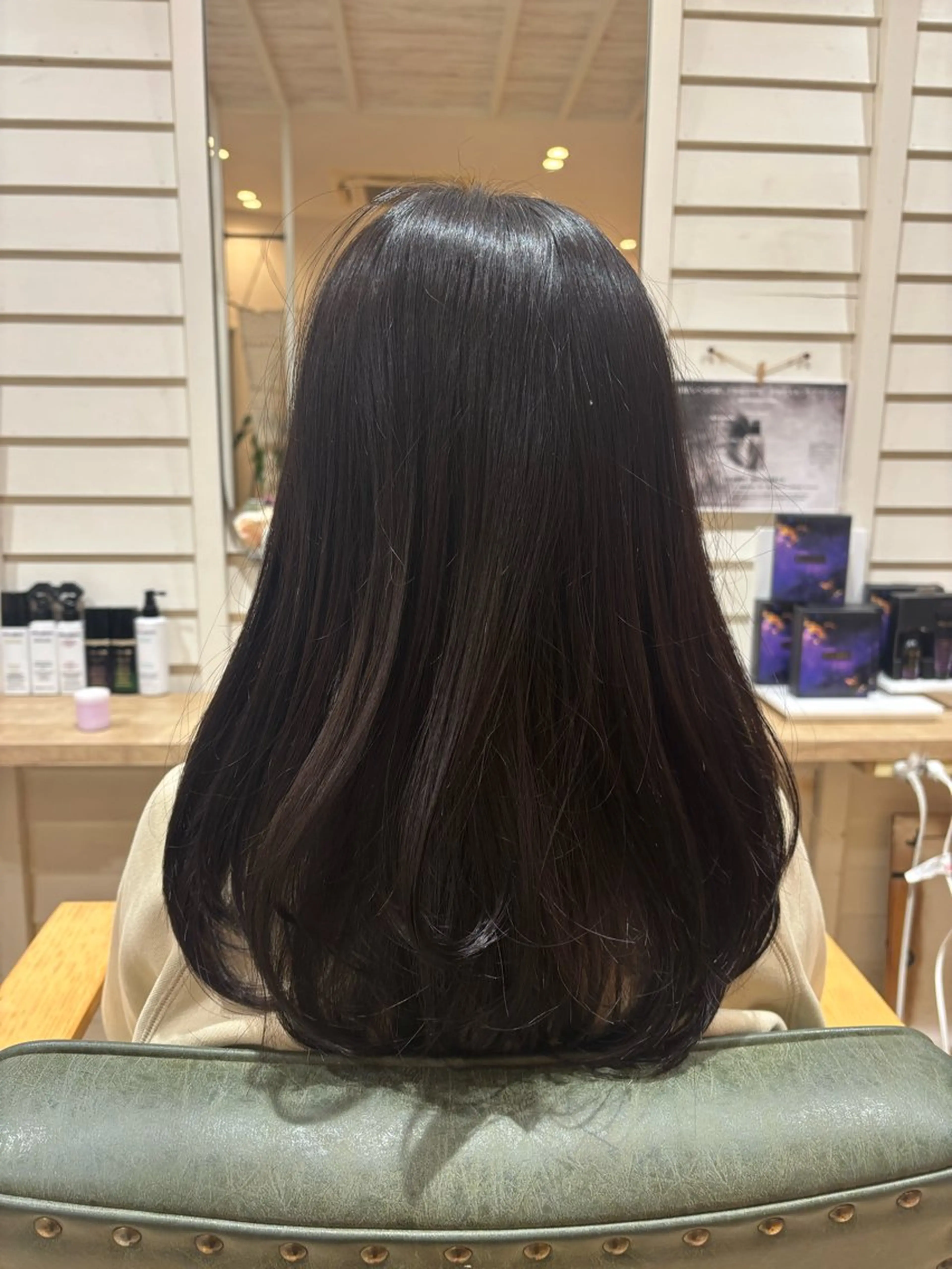 ロング レイヤーカット 有木 咲良のヘアスタイル