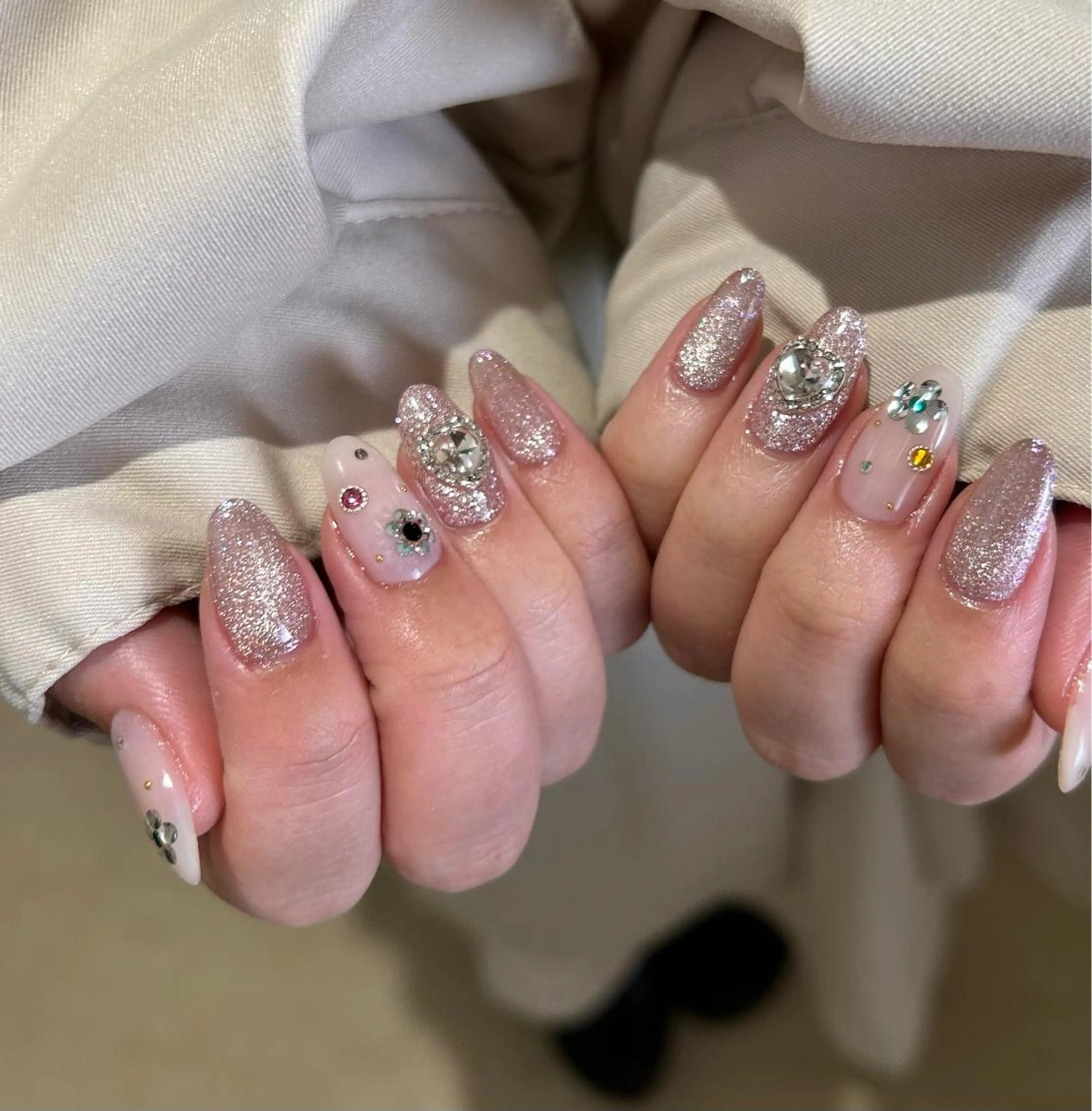 ネイル ハンドネイル パラあり！フィルイン 美フォルムのネイルデザイン