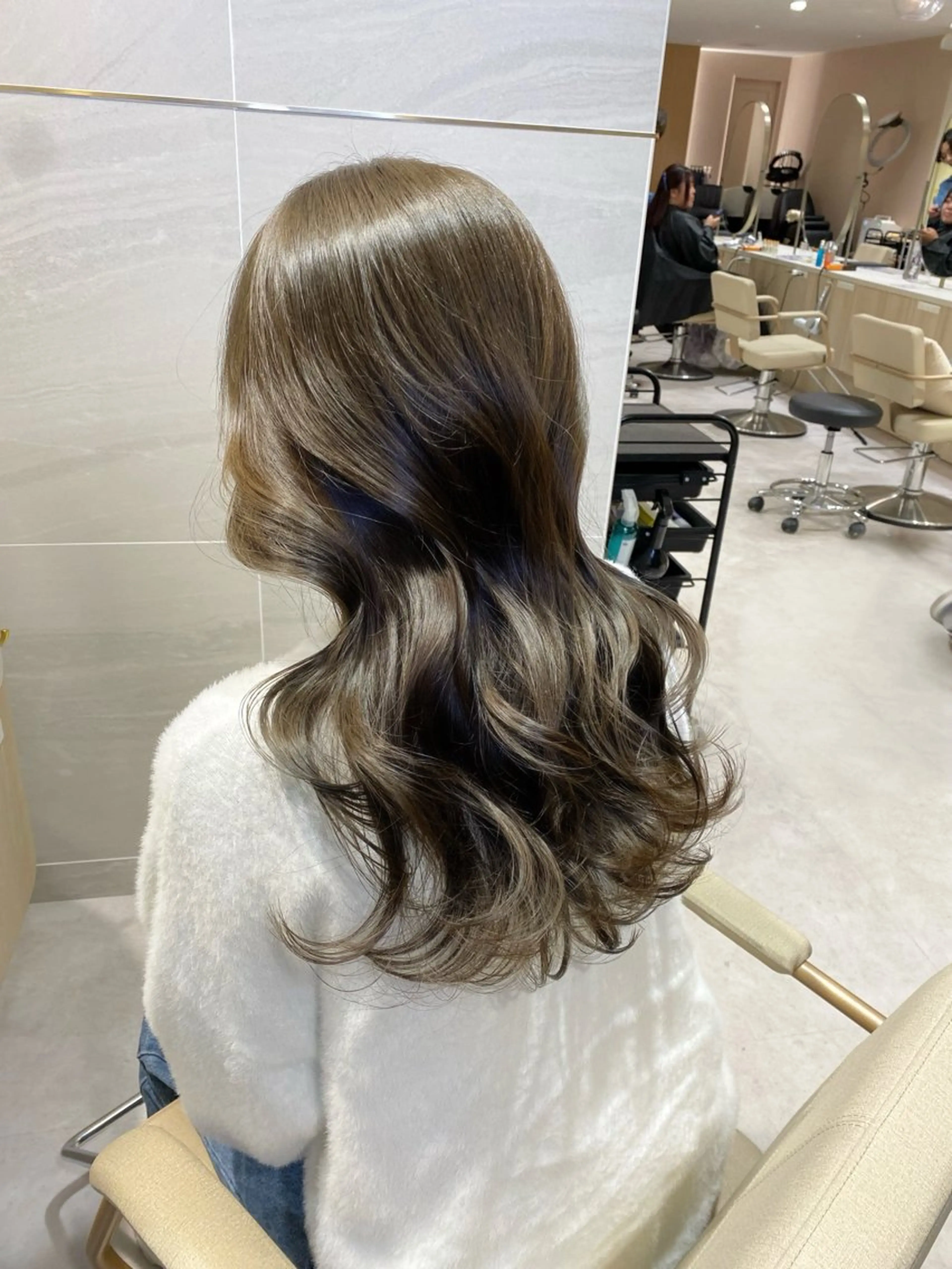 ロング カラー ベージュカラー イルミナカラー カット ヘアカラー トリートメント 透明感カラー🌿 グレージュ🐺陽介のヘアスタイル