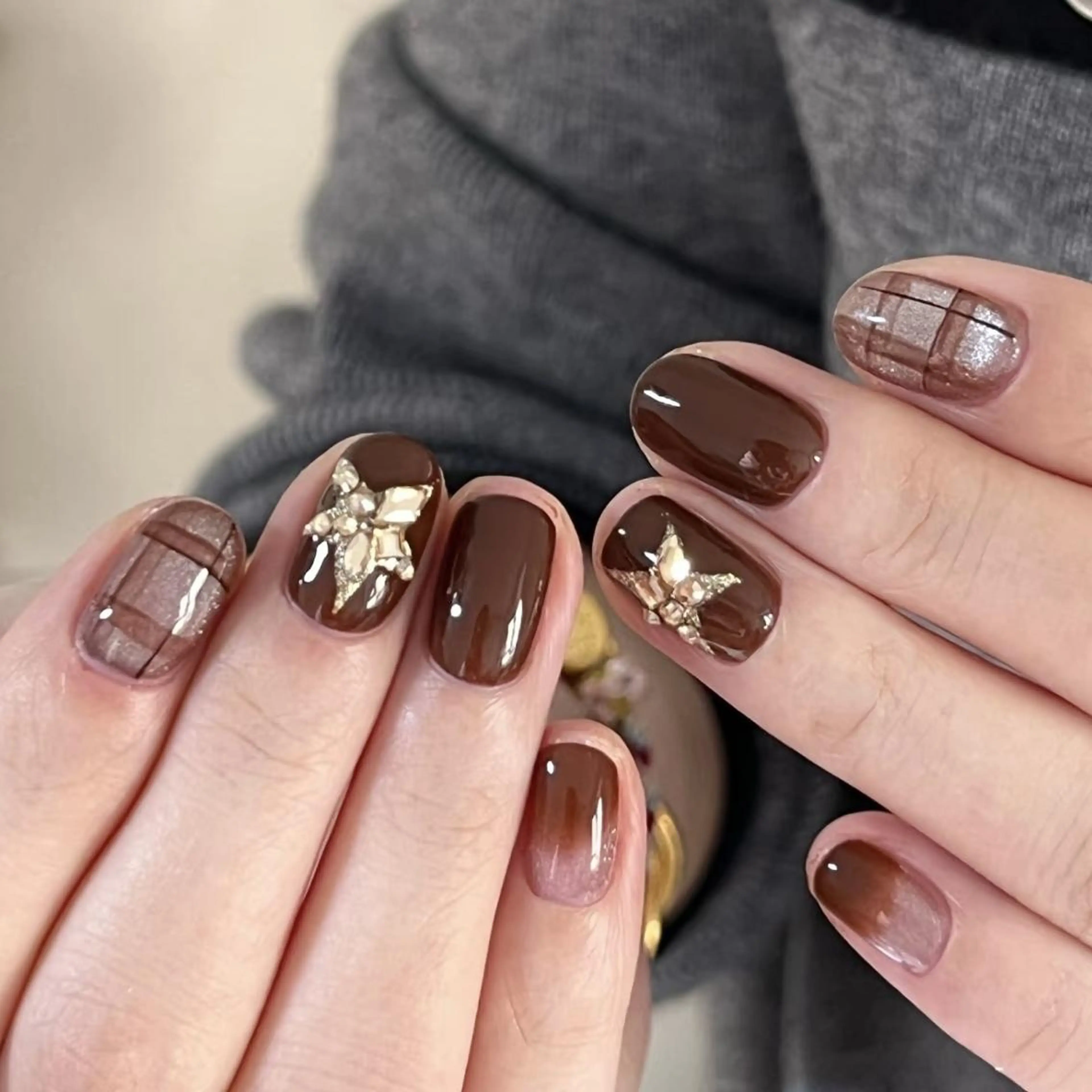 ネイル ハンドネイル ハンドケア 🍑 momo_nailのネイルデザイン