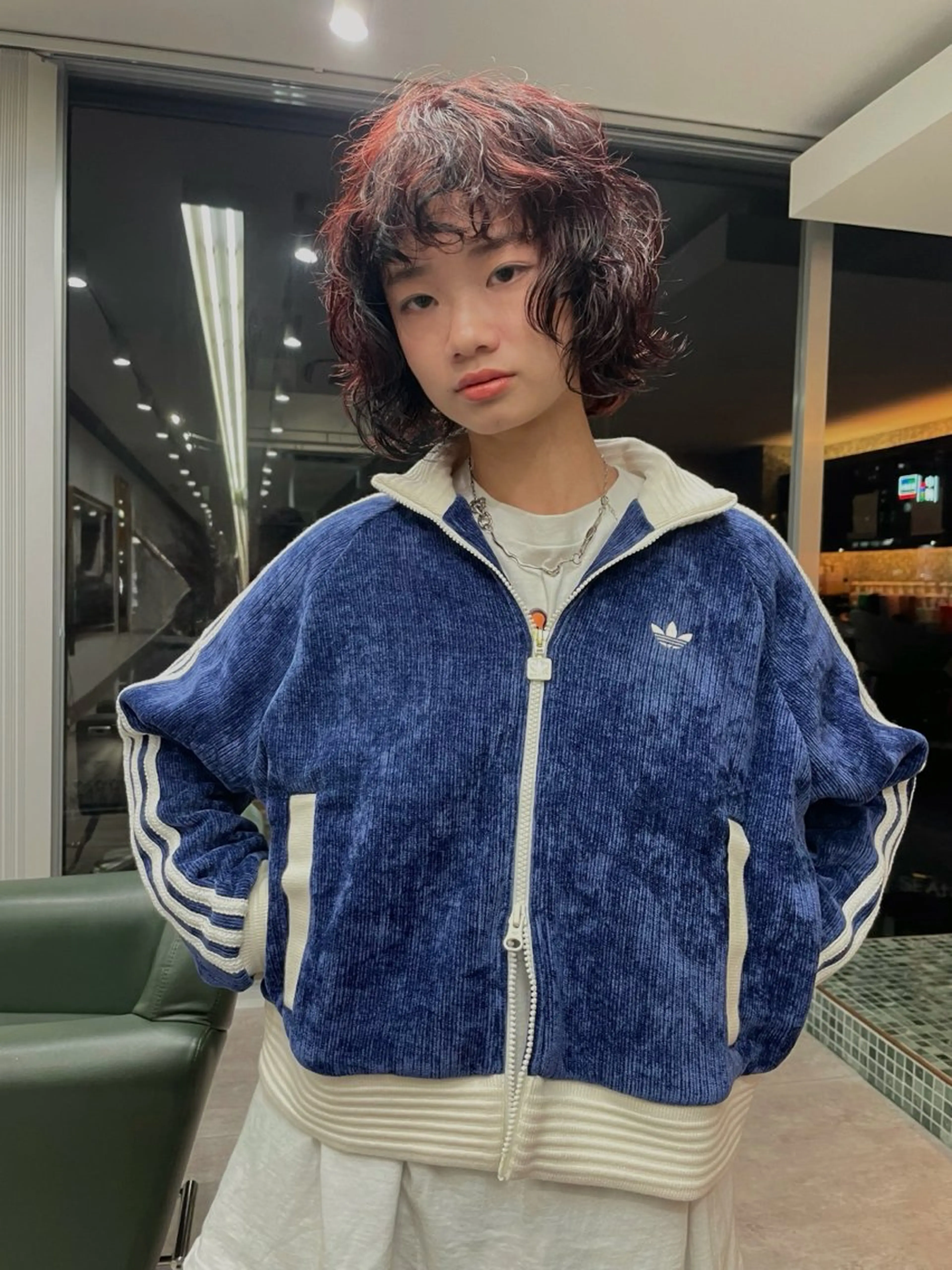 ミディアム 林本　南壱人/カット /パーマ/カラーのヘアスタイル