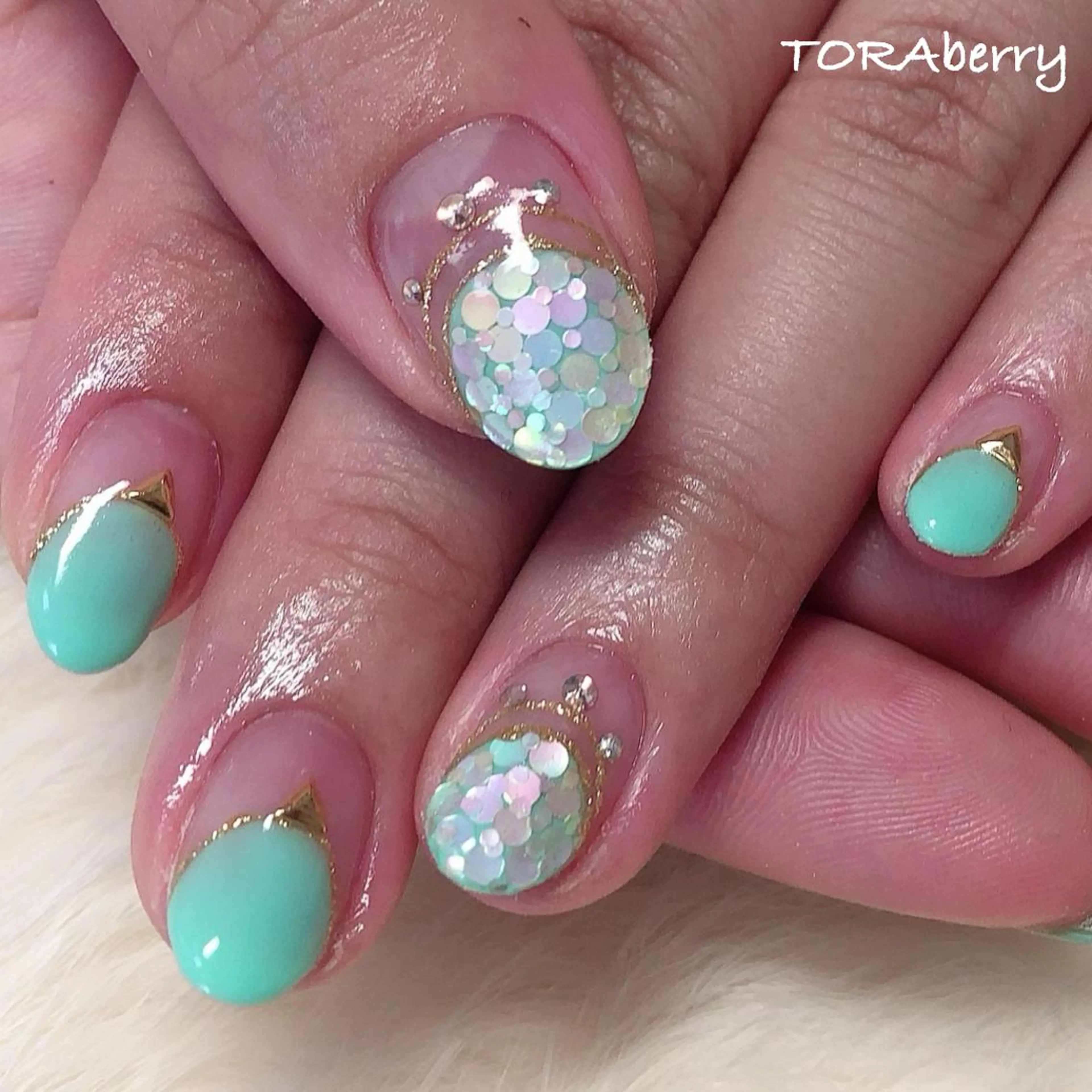 ネイル ホログラムネイル ハンドネイル ネイリスト なつみのネイルデザイン