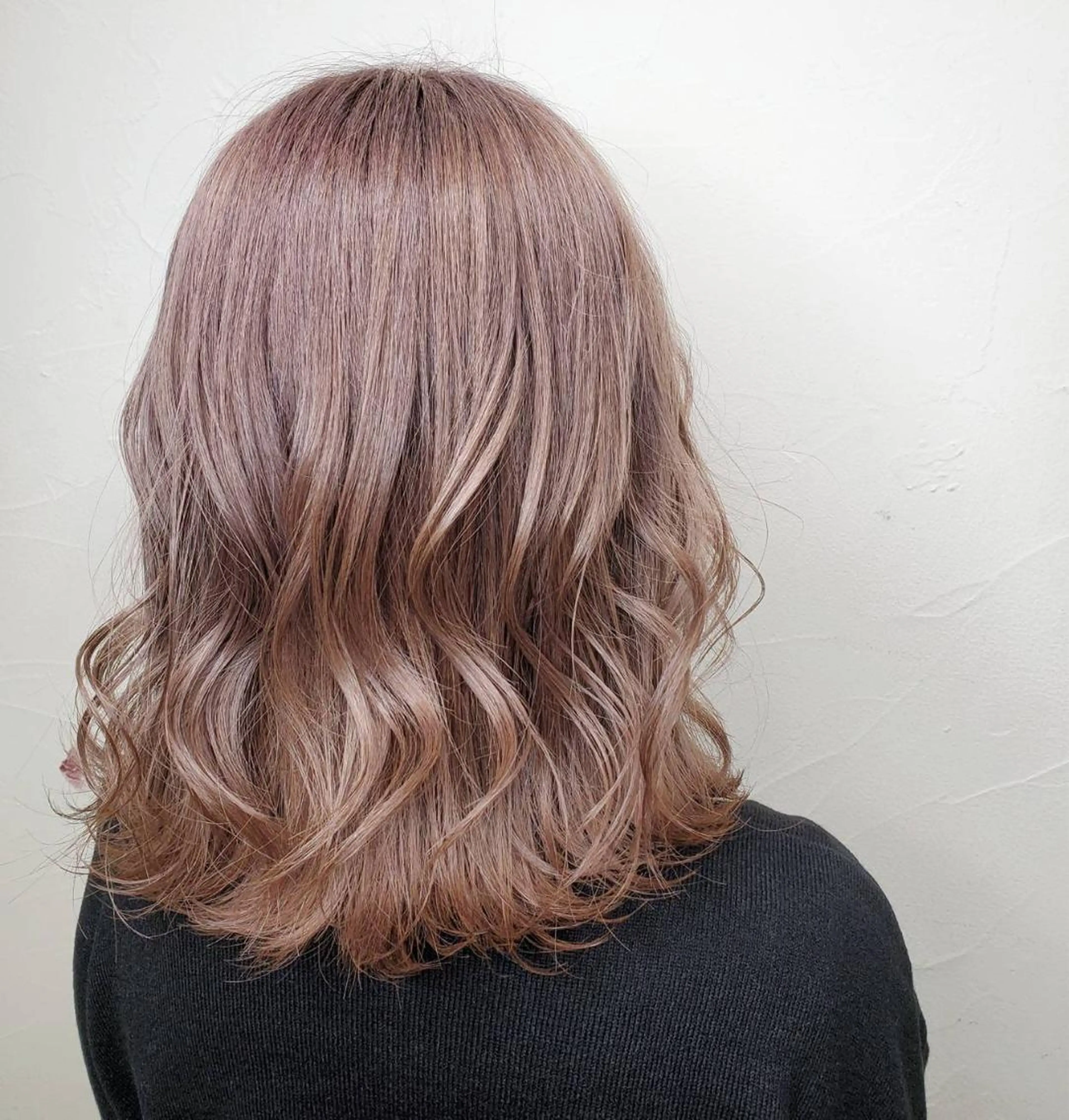 ミディアム 派手髪支持率No1 Eisukeのヘアスタイル