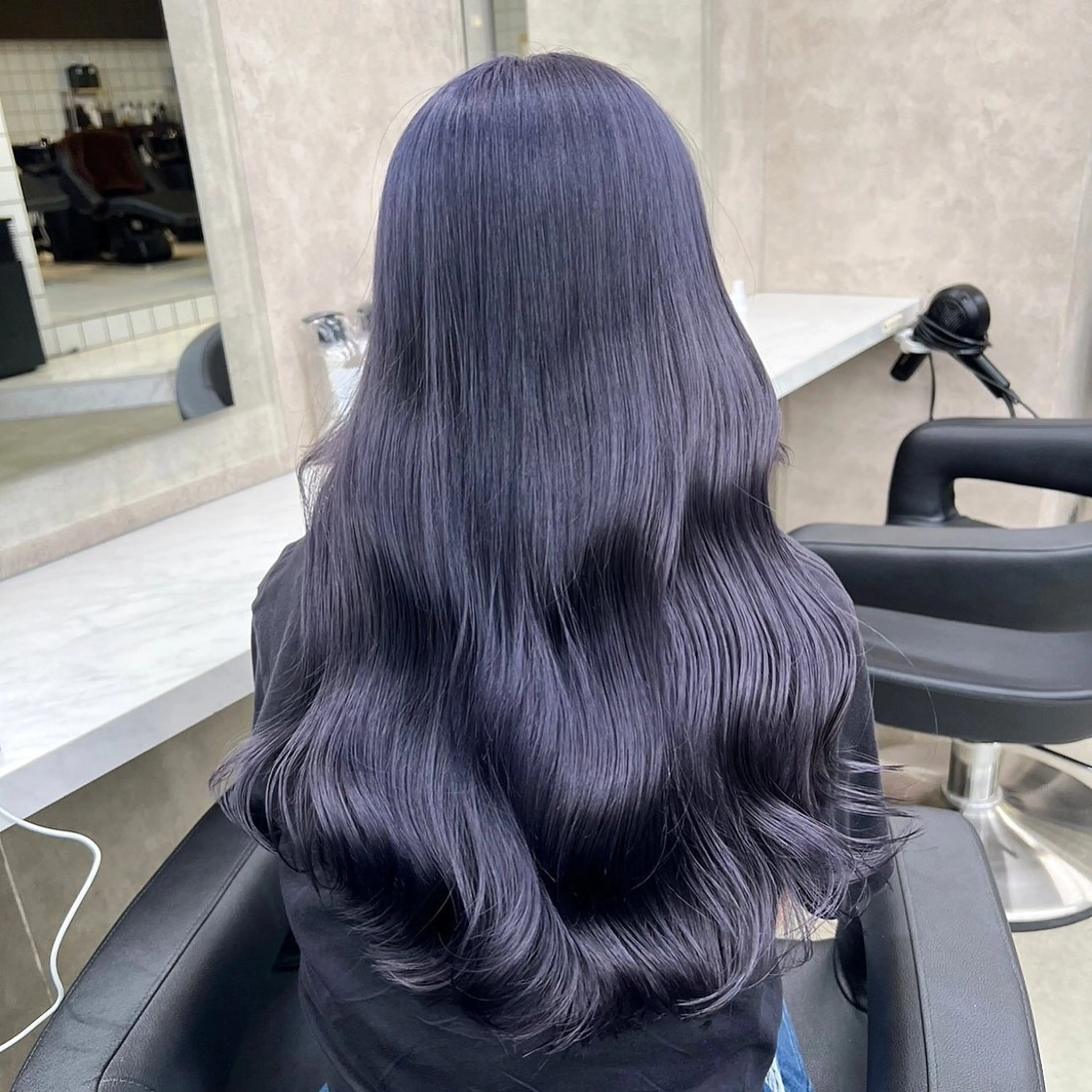 ミディアム ヘアカラー トリートメント ヘッドスパ ヘアセット 寒色＆ブリーチ特化 寒色MiOのヘアスタイル