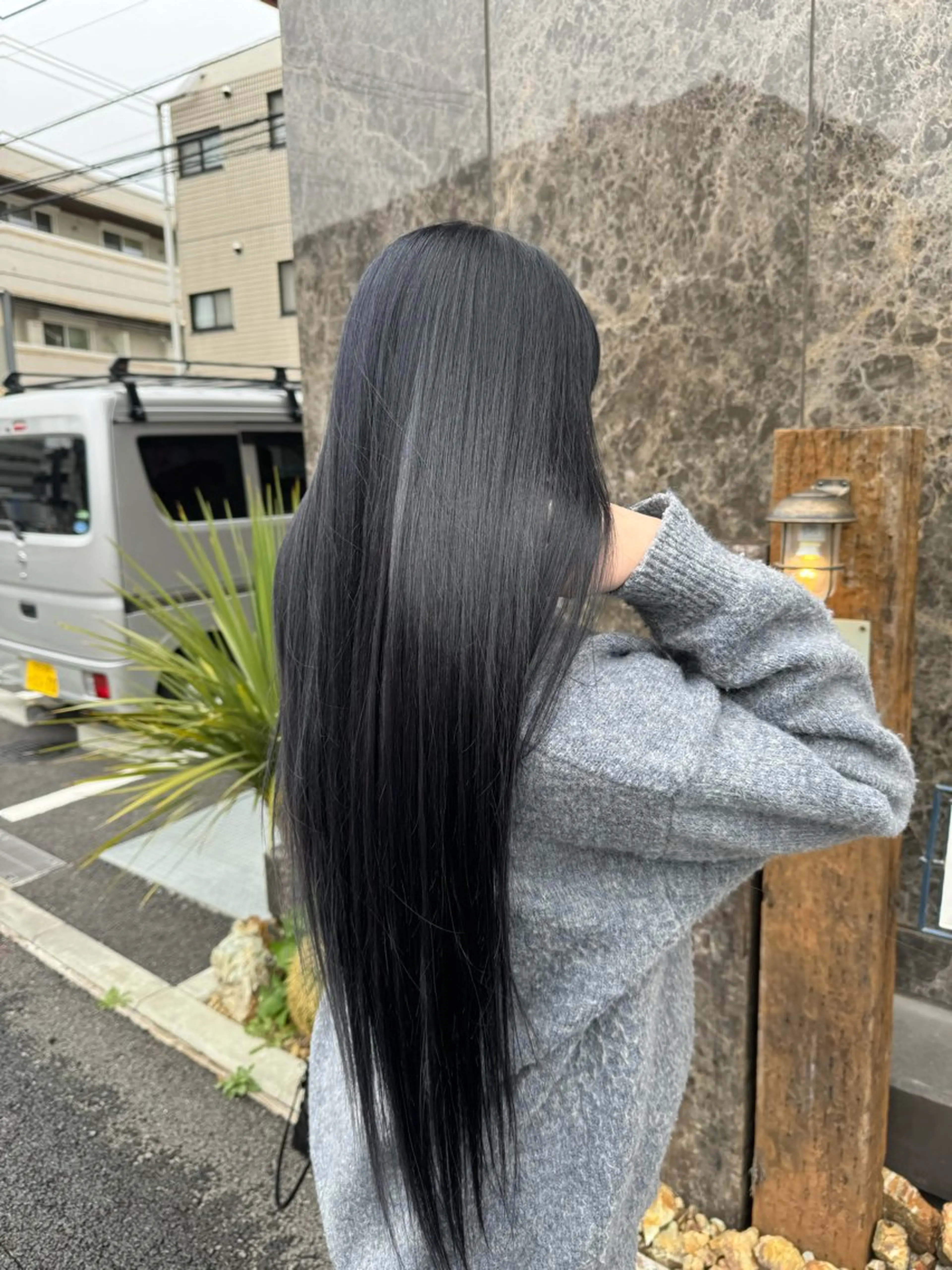 カラー 艶髪/ハイトーン モカのヘアスタイル