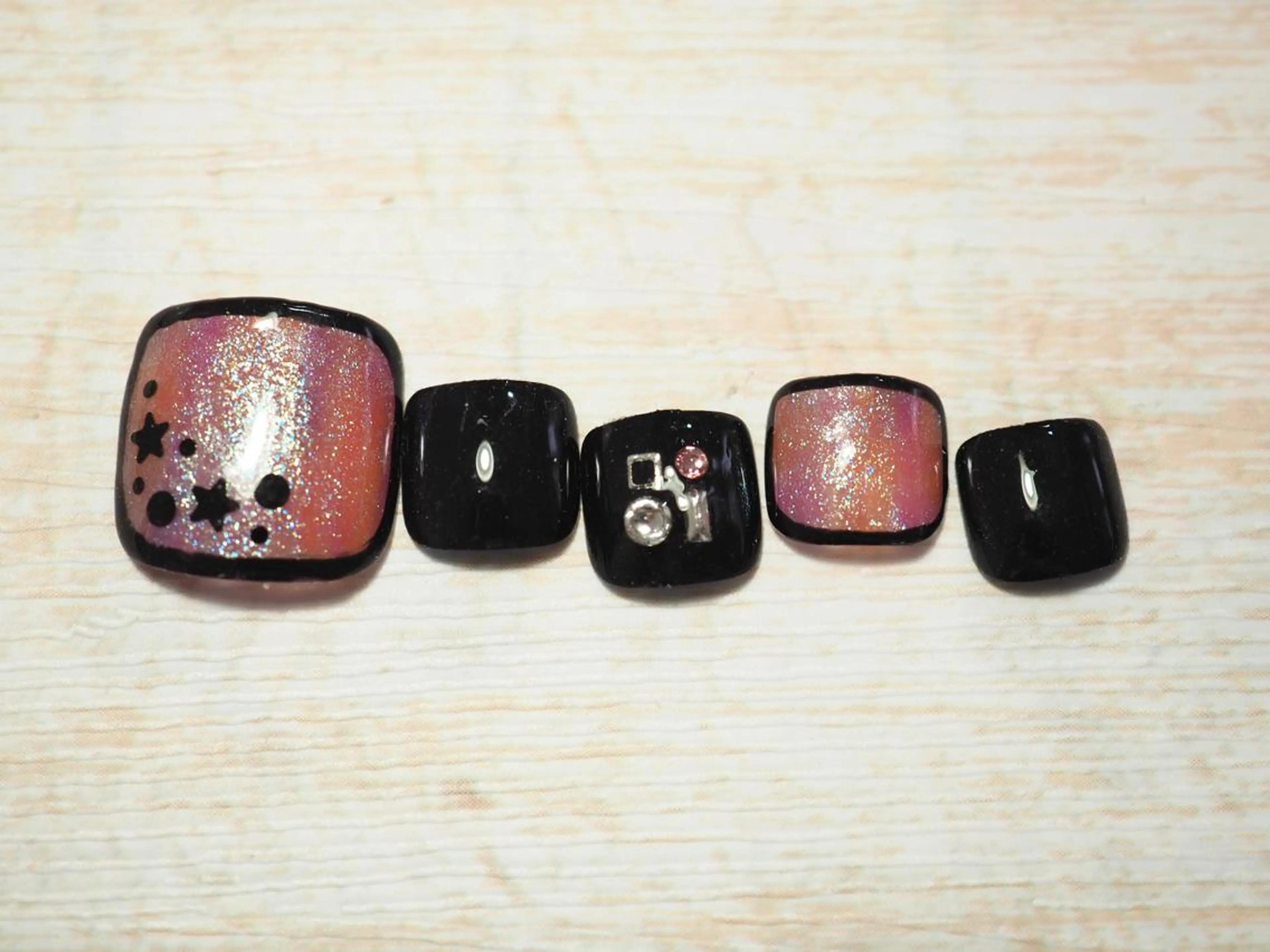 ネイル トップネイリスト Ribbon立川店のネイルデザイン