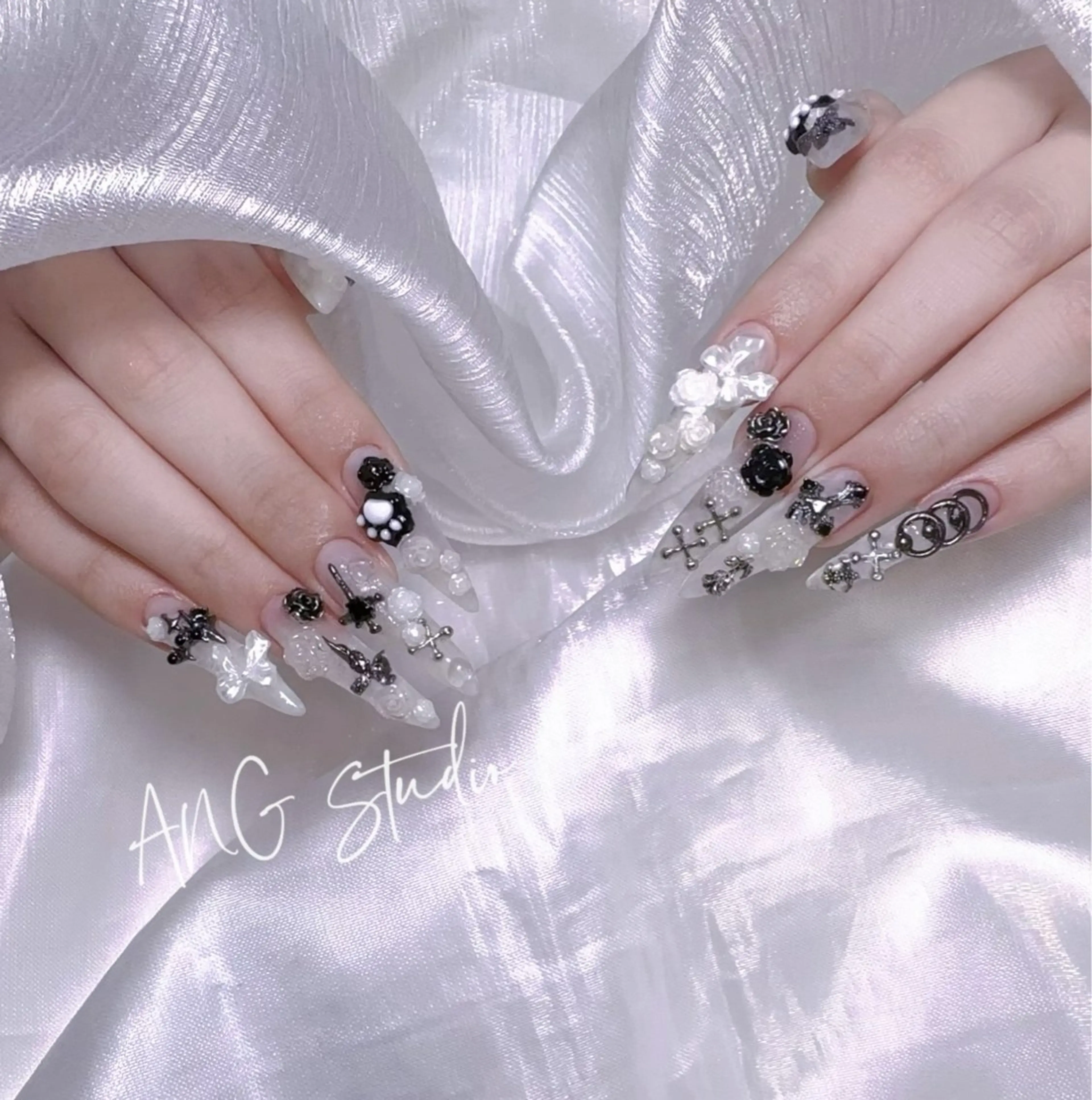 ネイル ハンドネイル ハンドケア ANG Studioのネイルデザイン