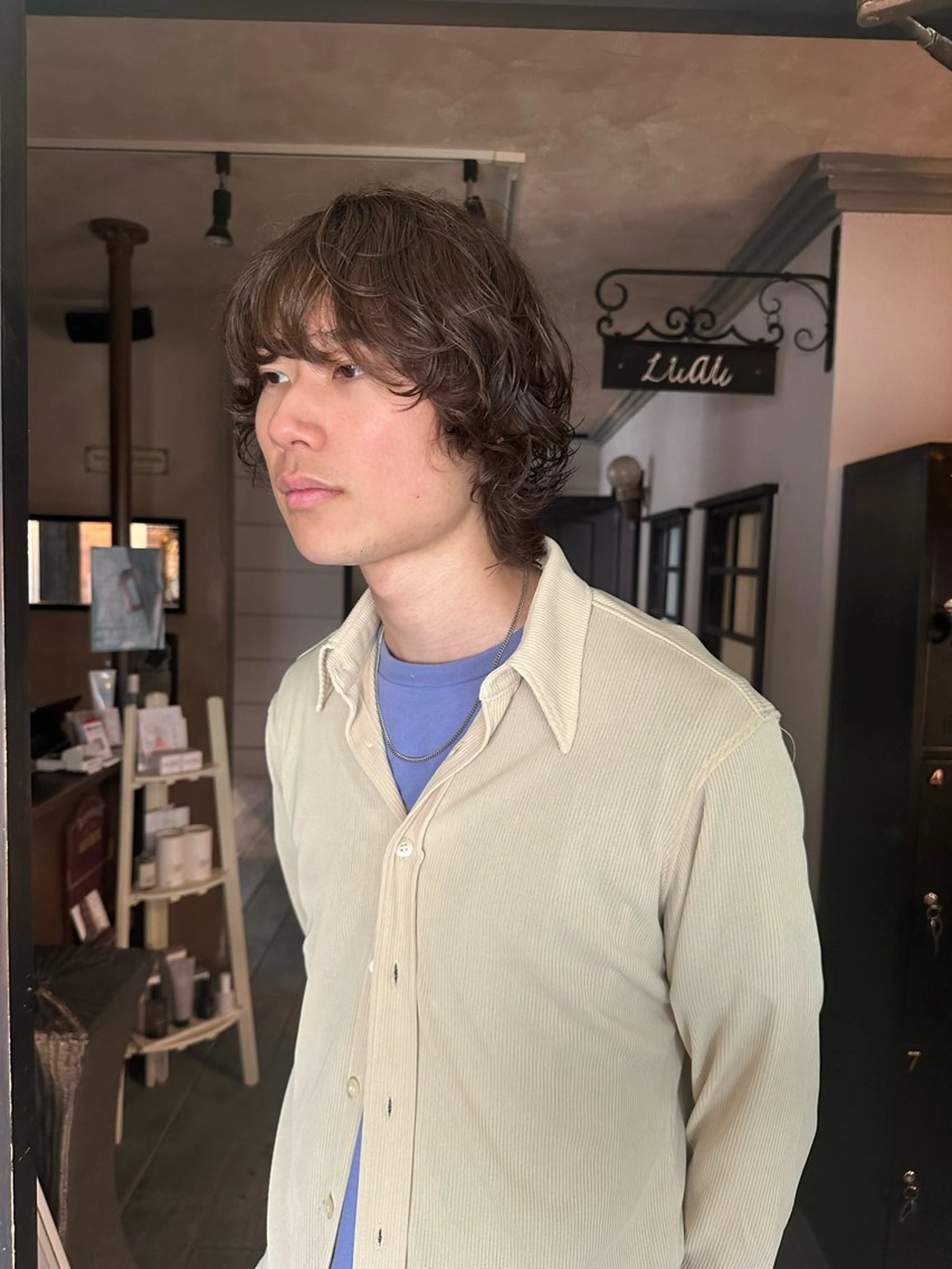 セミロング セミロングパーマ 伸ばしかけ 原田 侑鈴のヘアスタイル