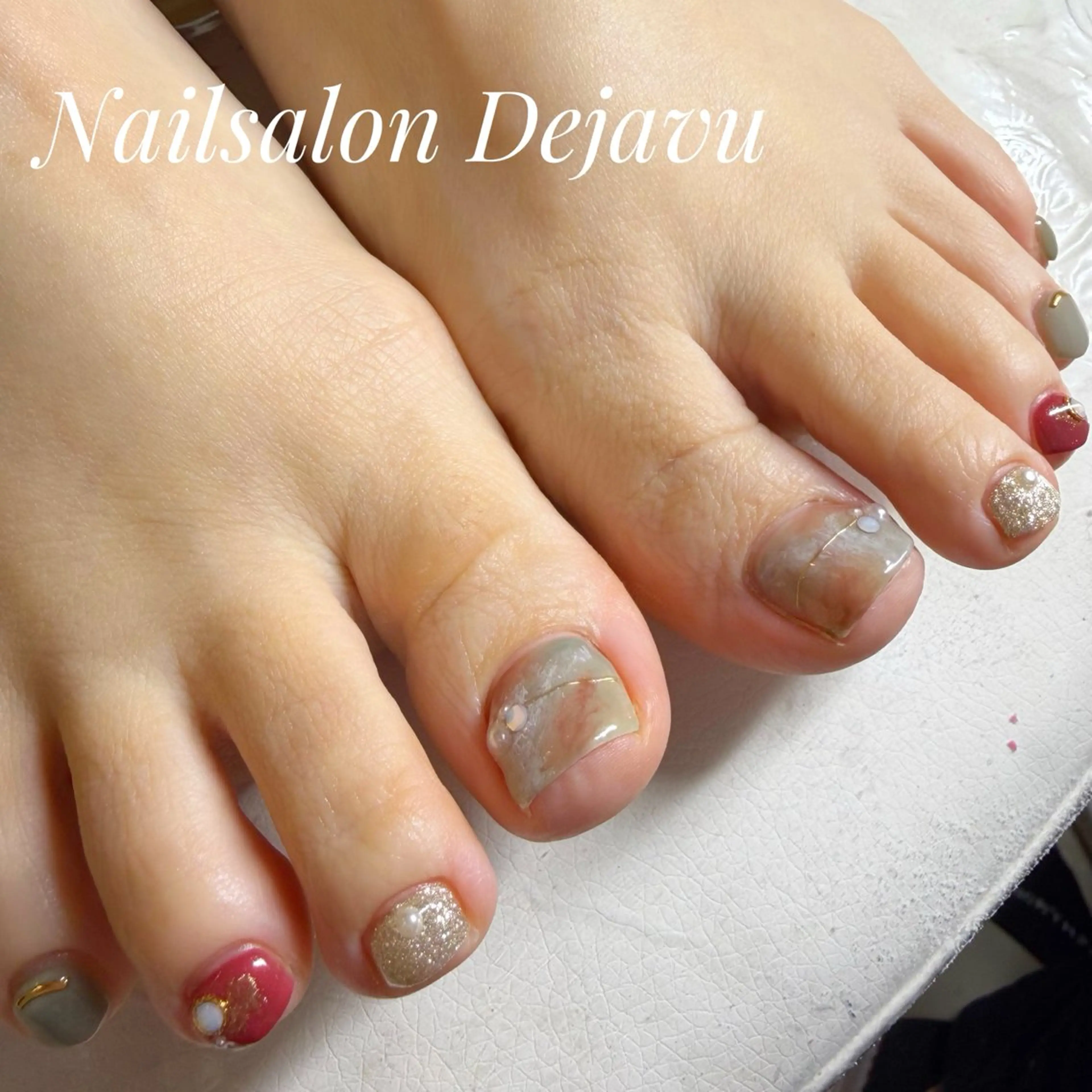 ネイル フットネイル 持ち込み フットネイル Nailsalon Dejavuのネイルデザイン