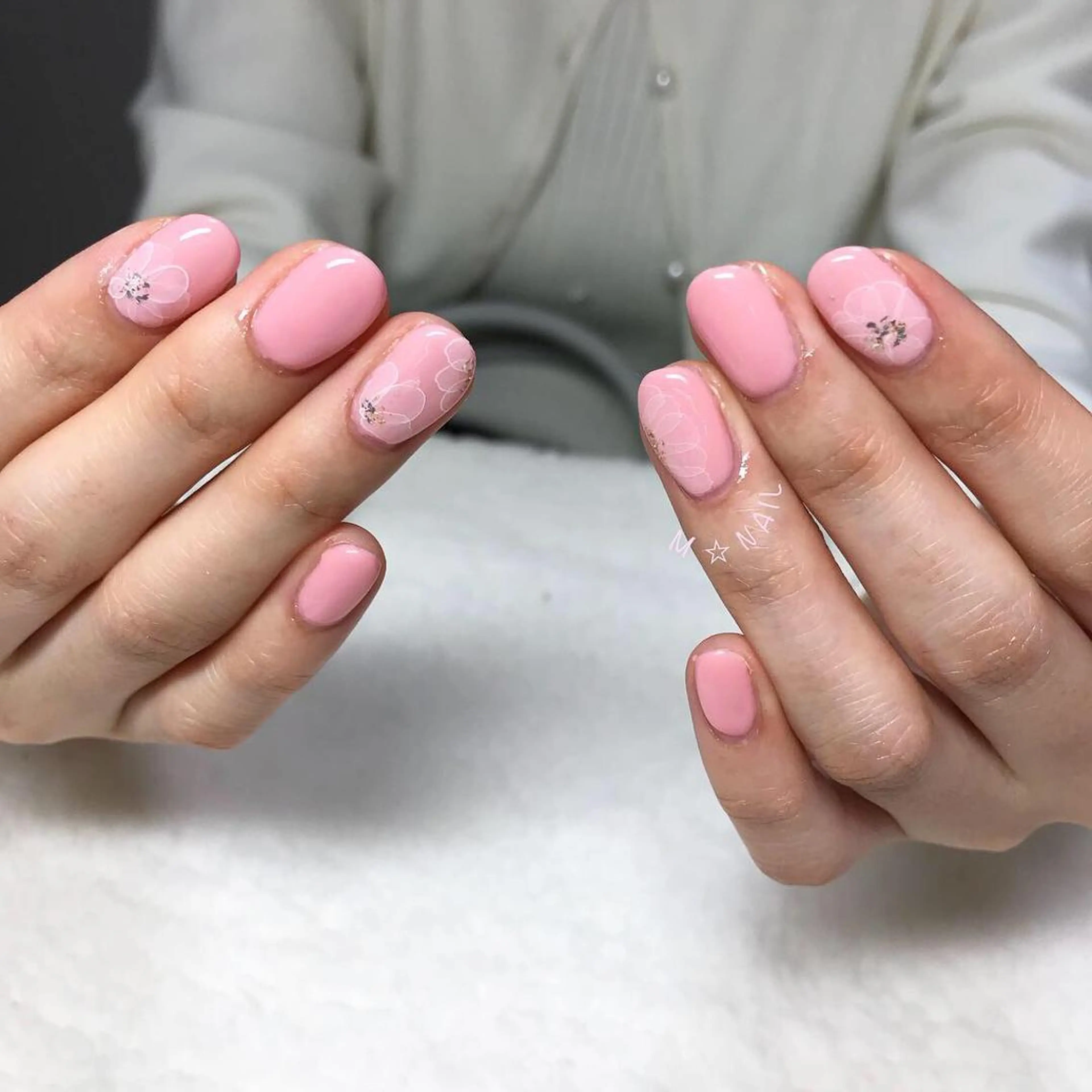 ネイル フラワーネイル ハンドネイル COCO +のエステ・リラクイメージ