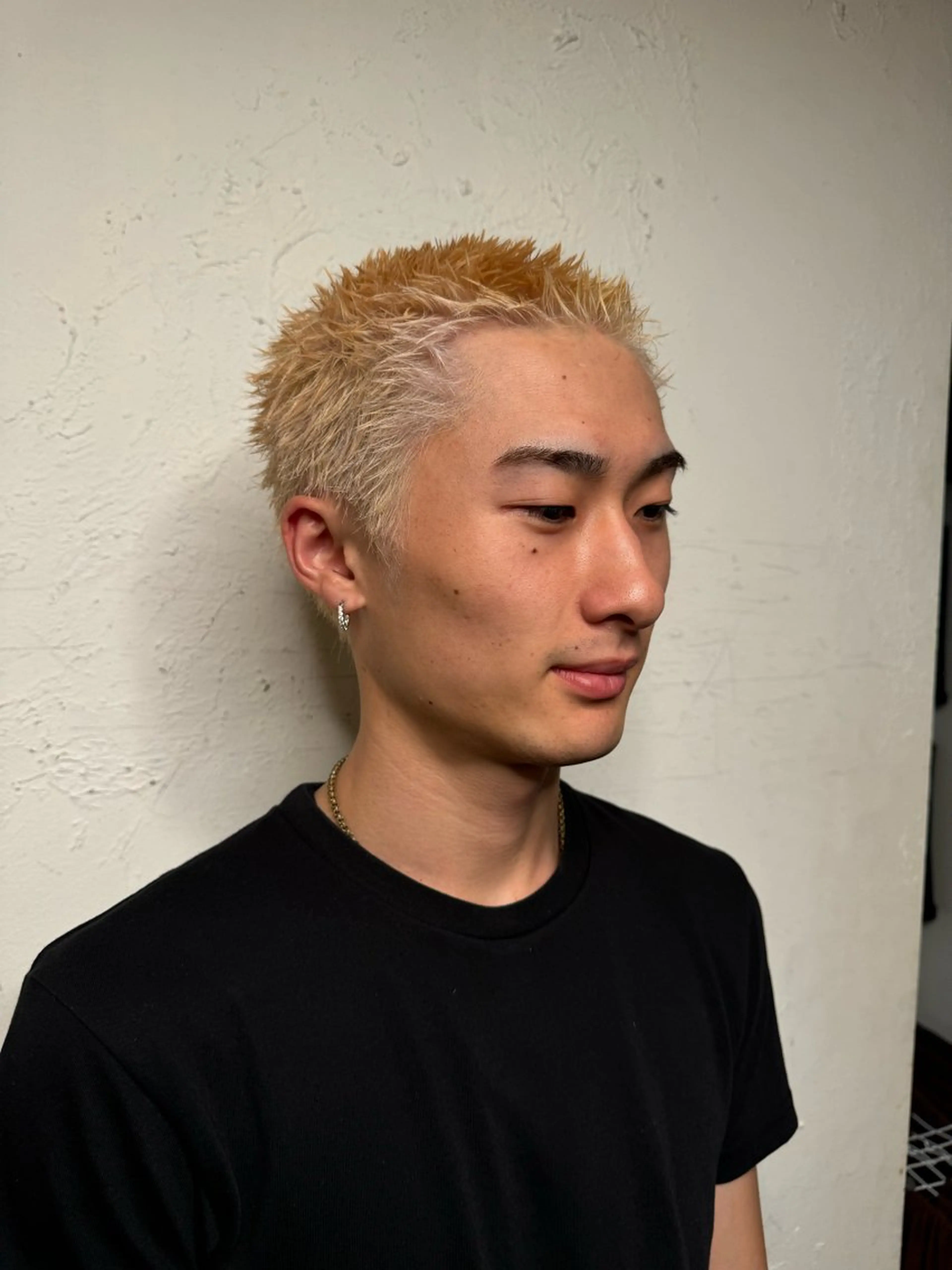 ショート カラー メンズ メンズブリーチ センターパート ダウンパーマ フェードカット メンズハイライト カット ヘアカラー トリートメント 💈メンズ特化💈 TASUKUのヘアスタイル
