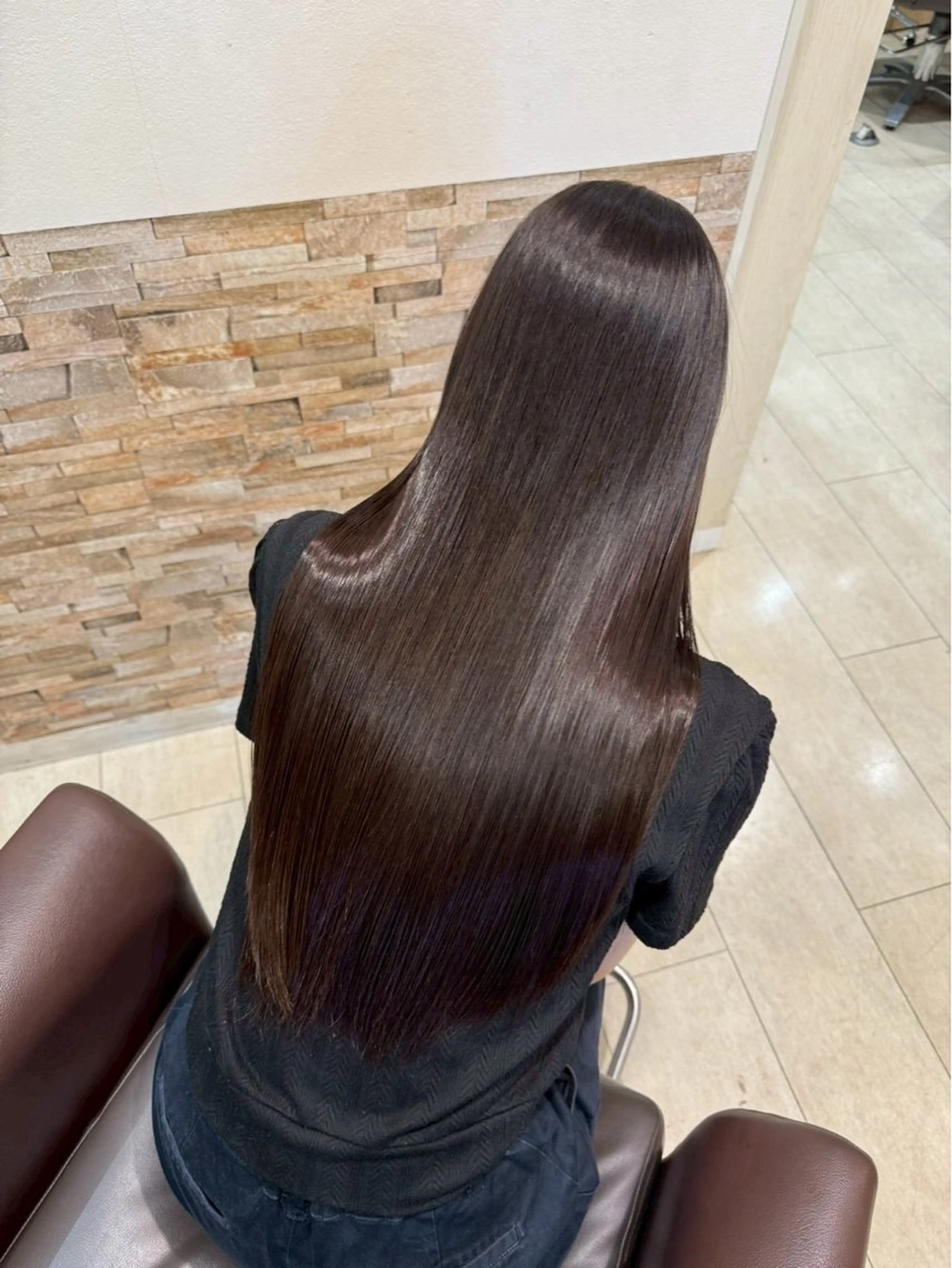ロング 秋野 睦実のヘアスタイル