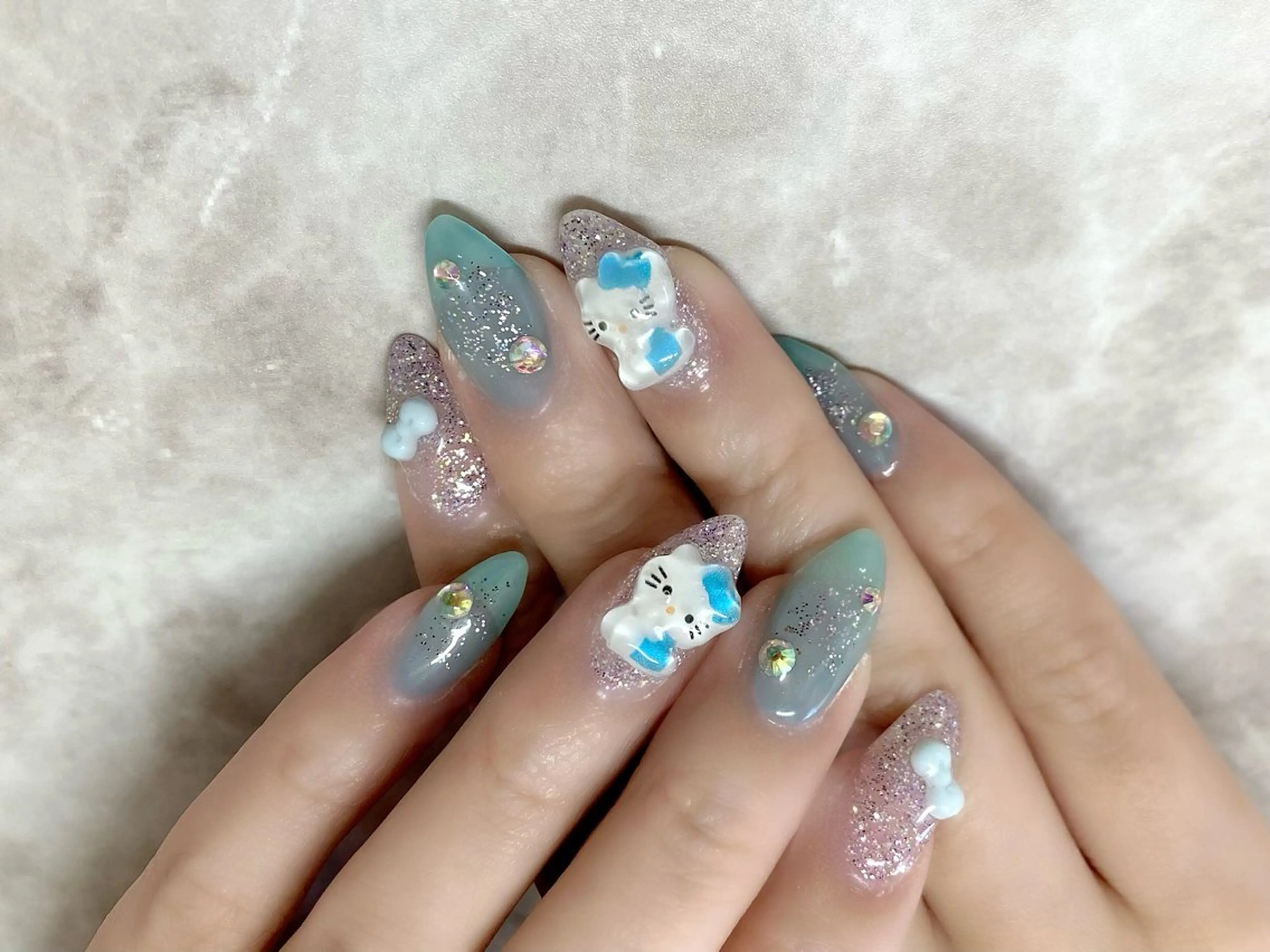 ネイル アニマル柄 ハンドネイル Orb nail (オーブ ネイル)のネイルデザイン
